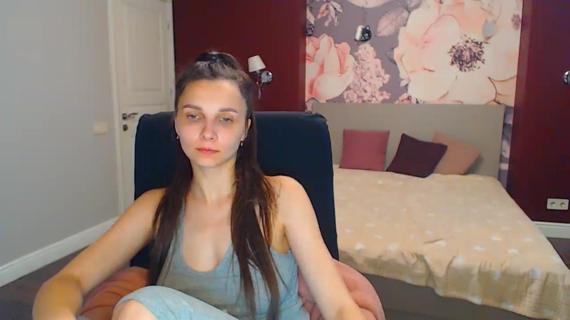 Gallery image thumbnail from Karina_Mils's myfreecams stream on, 07/01/2024, 06:44 image 19 of 20