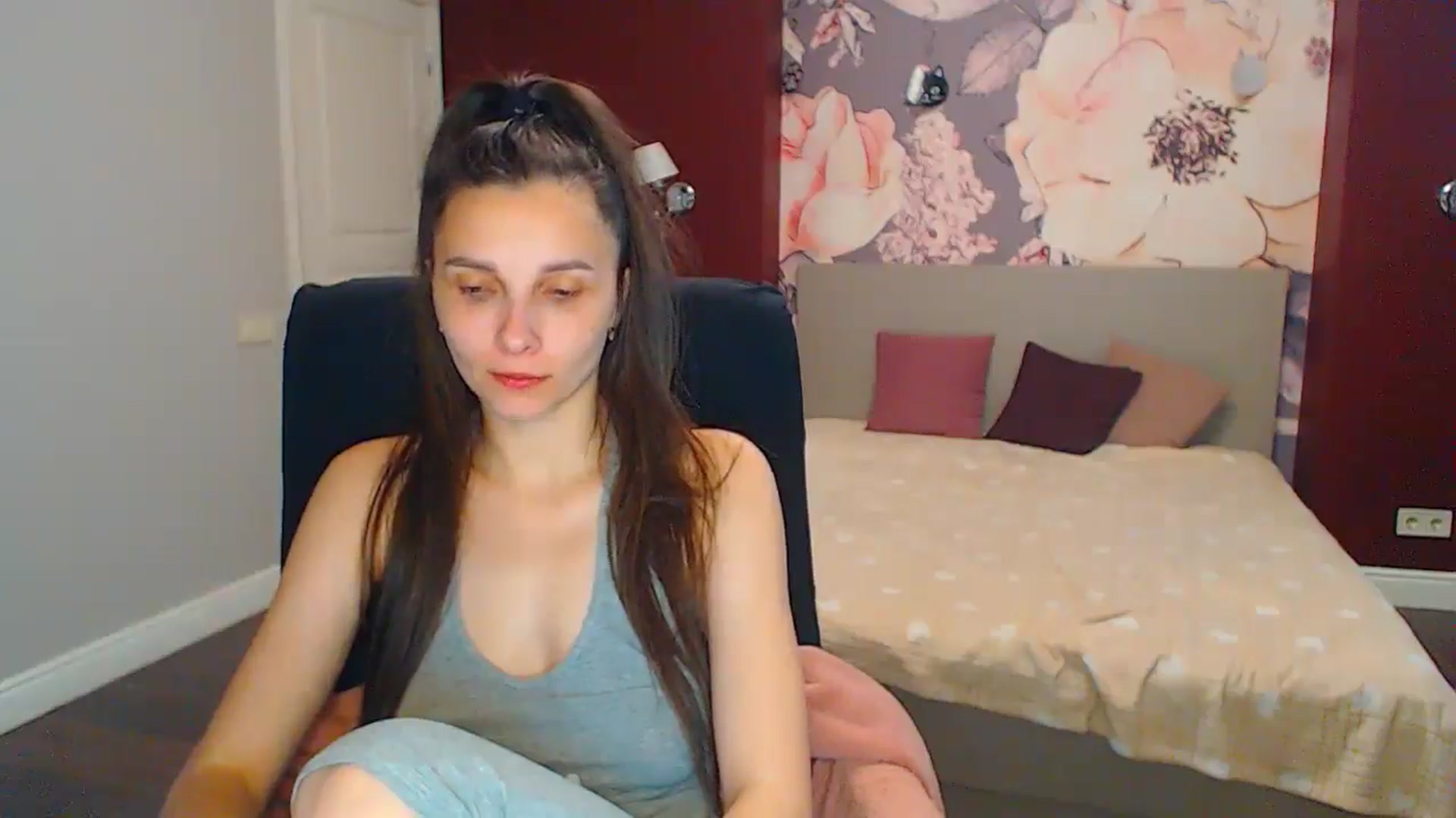 Gallery image thumbnail from Karina_Mils's myfreecams stream on, 07/01/2024, 06:44 image 6 of 20