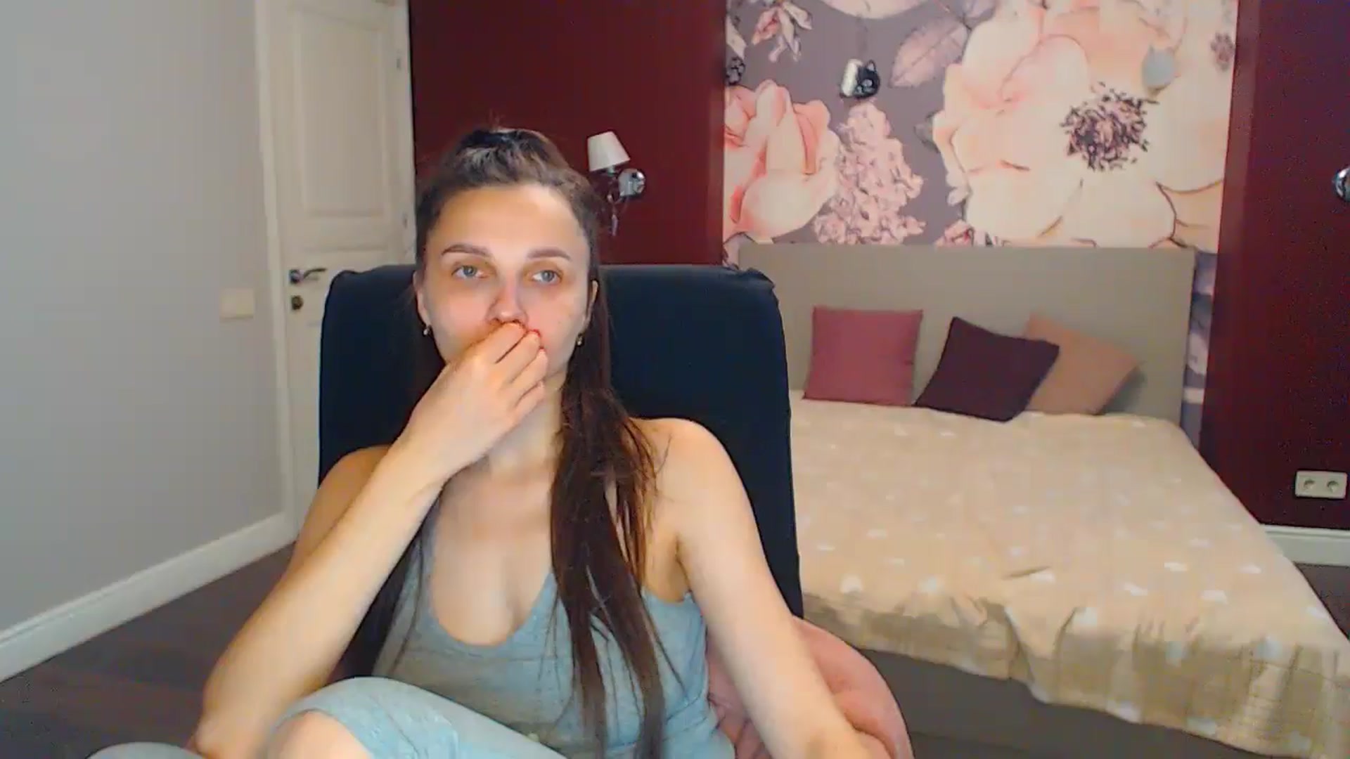 Gallery image thumbnail from Karina_Mils's myfreecams stream on, 07/01/2024, 06:44 image 18 of 20