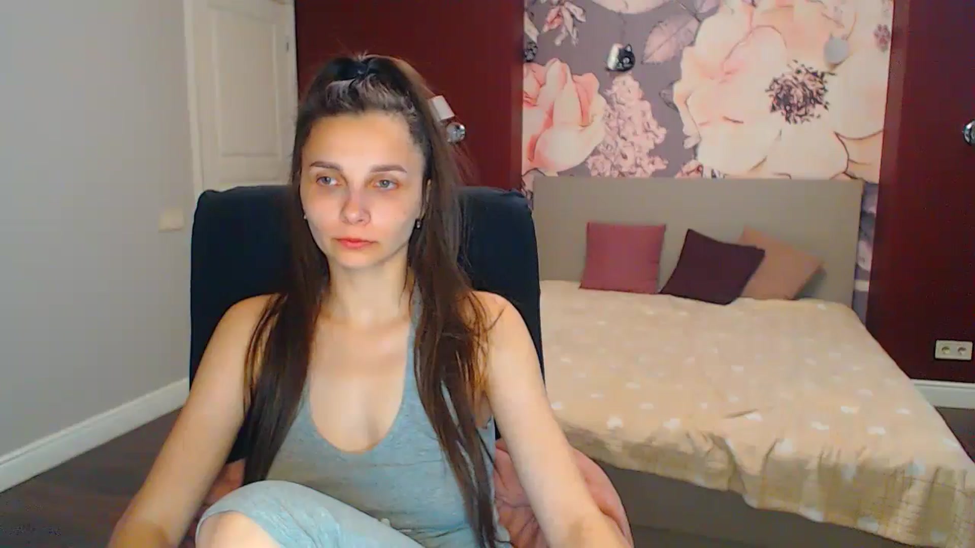 Gallery image thumbnail from Karina_Mils's myfreecams stream on, 07/01/2024, 06:44 image 5 of 20