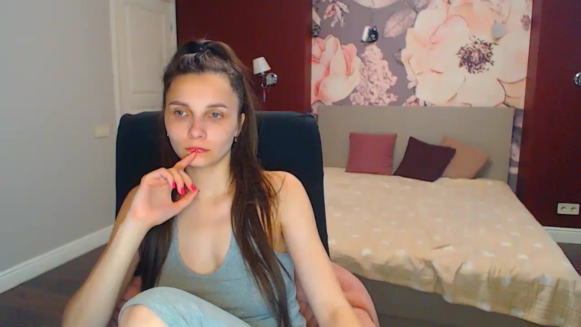 Gallery image thumbnail from Karina_Mils's myfreecams stream on, 07/01/2024, 06:44 image 8 of 20
