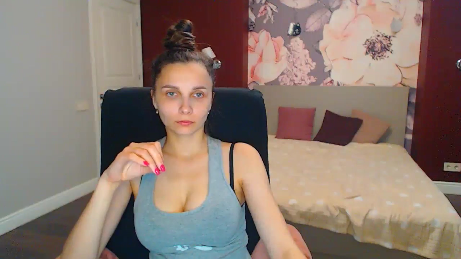 Gallery image thumbnail from Karina_Mils's myfreecams stream on, 07/01/2024, 07:36 image 19 of 20