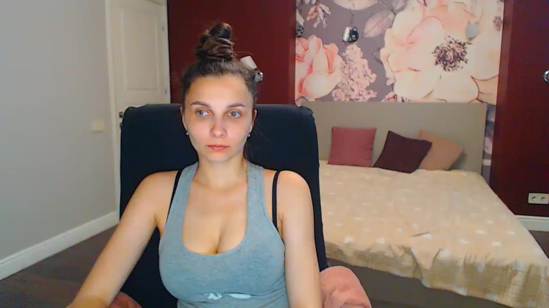 Gallery image thumbnail from Karina_Mils's myfreecams stream on, 07/01/2024, 07:36 image 20 of 20