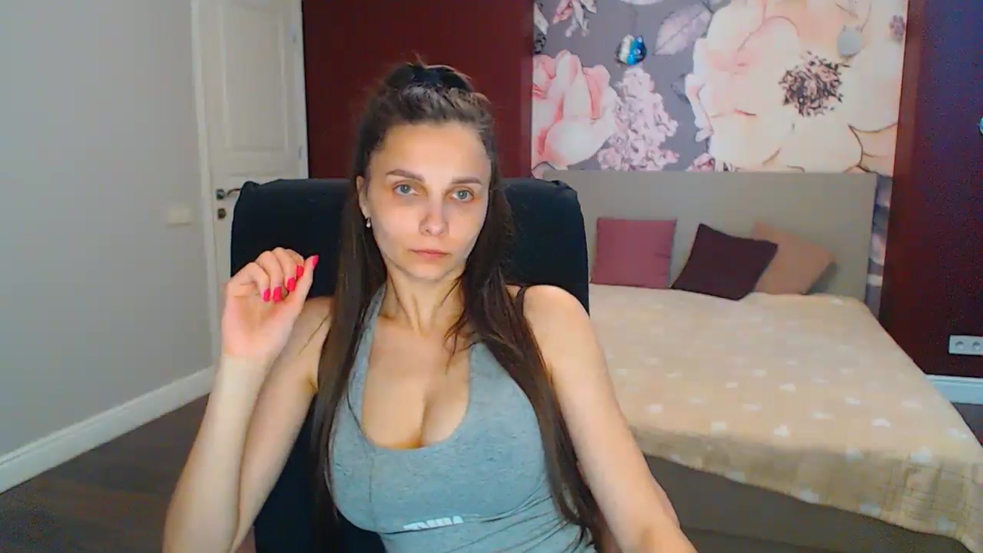 Gallery image thumbnail from Karina_Mils's myfreecams stream on, 07/01/2024, 09:26 image 13 of 20