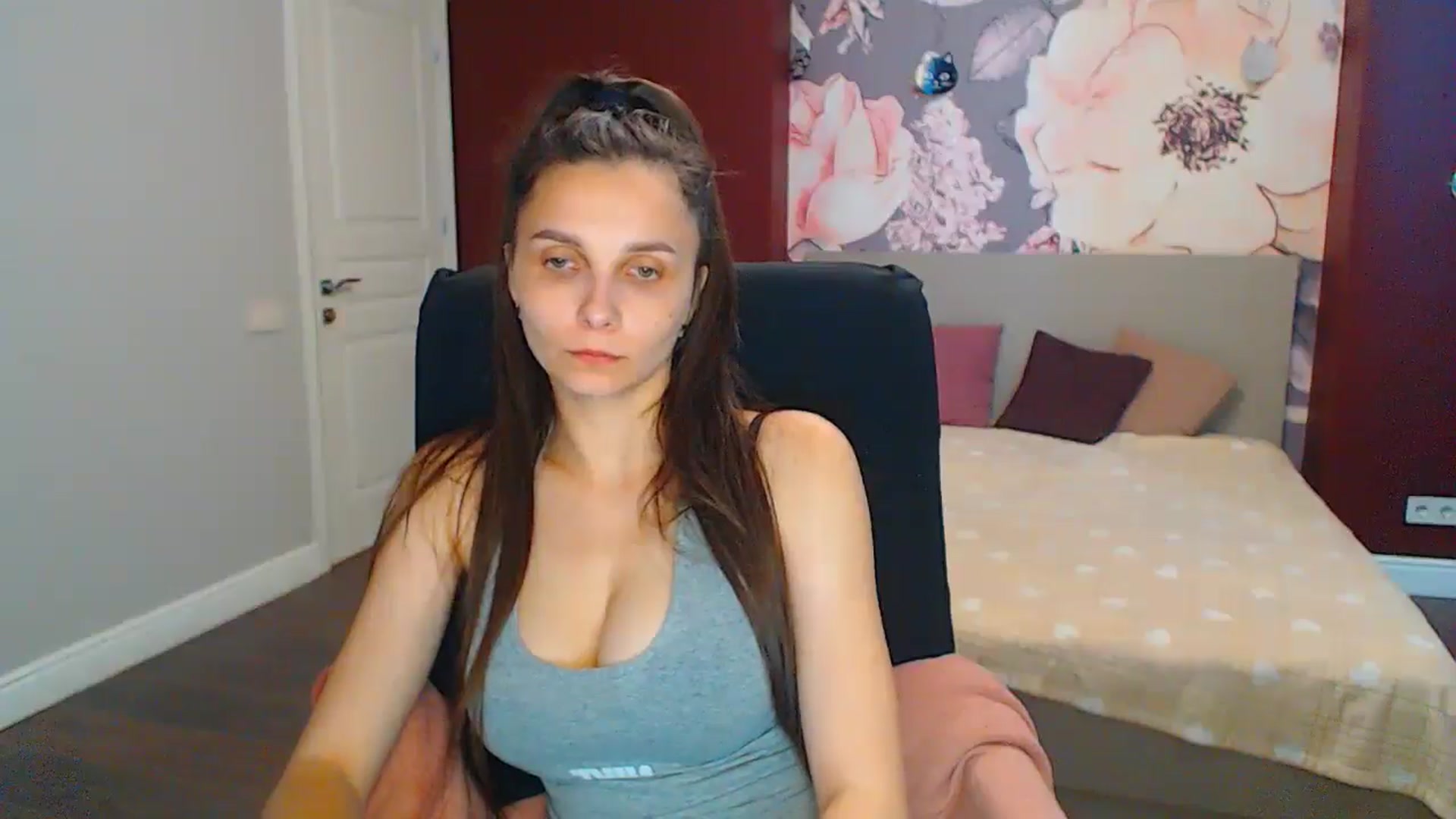 Gallery image thumbnail from Karina_Mils's myfreecams stream on, 07/01/2024, 09:26 image 2 of 20