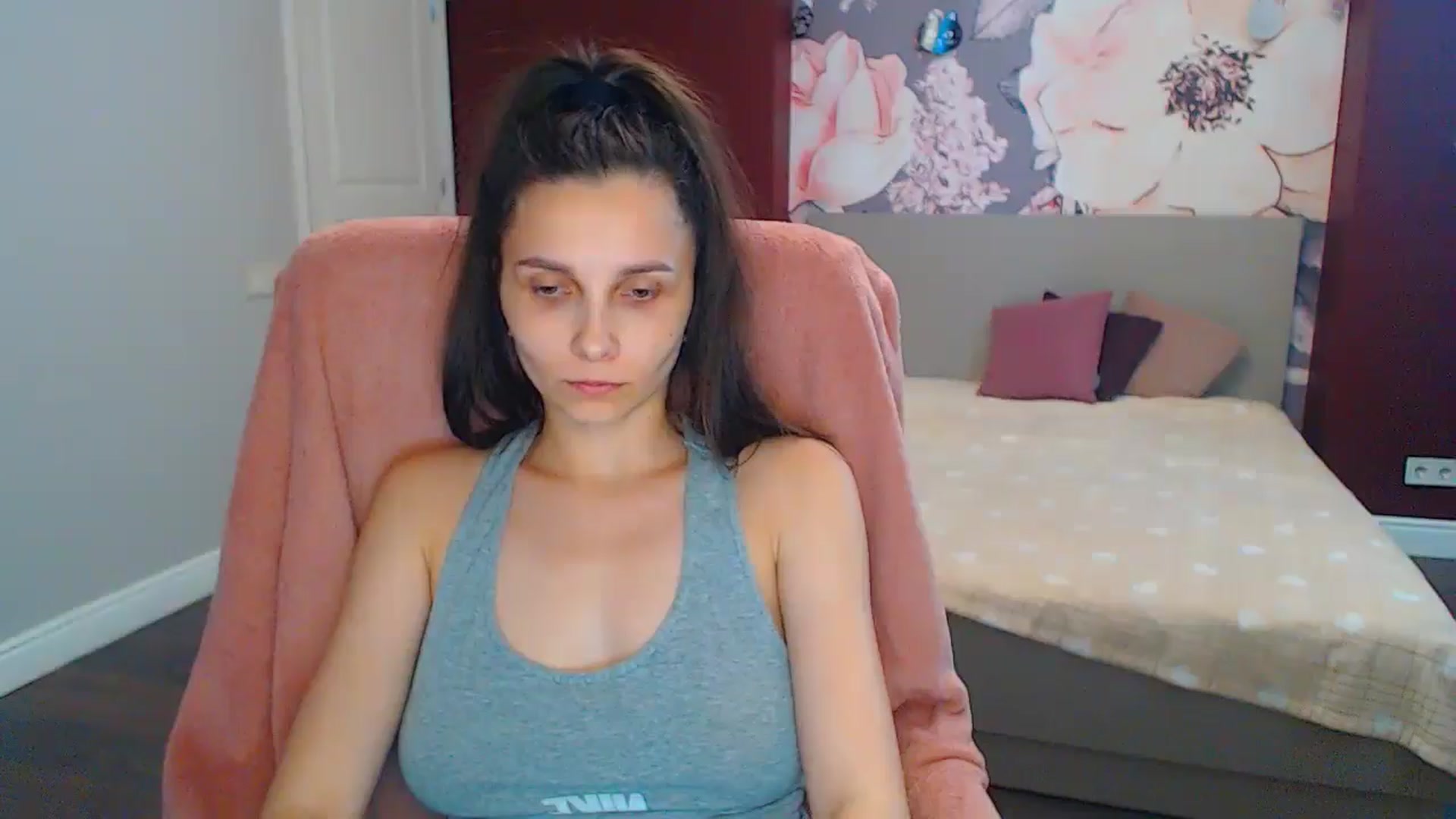 Gallery image thumbnail from Karina_Mils's myfreecams stream on, 07/01/2024, 11:58 image 19 of 20