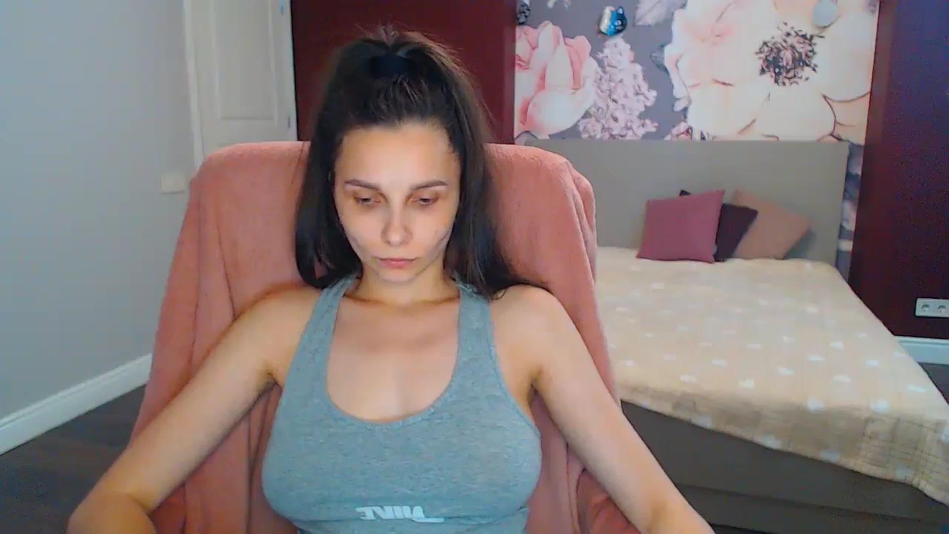 Gallery image thumbnail from Karina_Mils's myfreecams stream on, 07/01/2024, 11:58 image 10 of 20