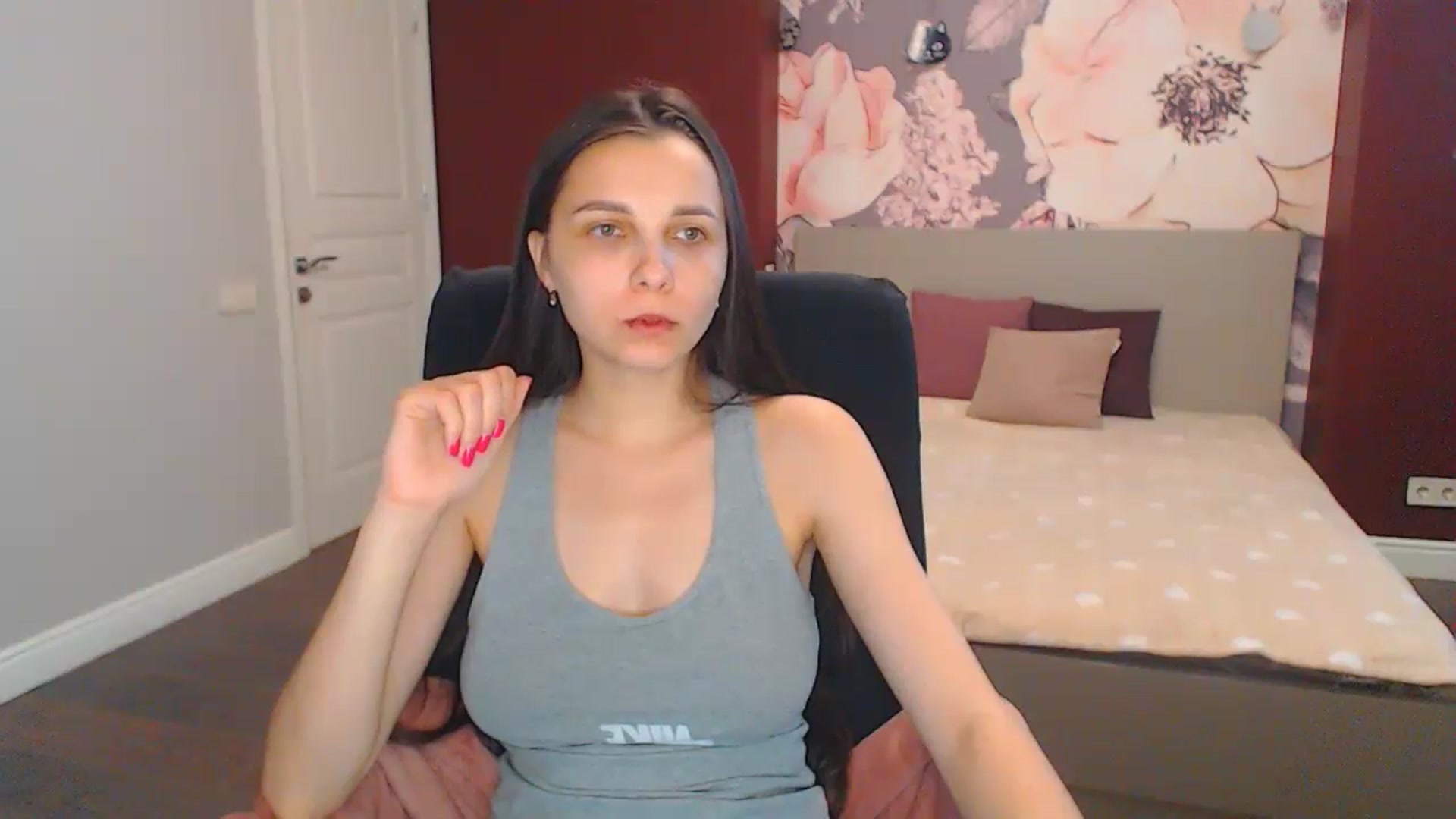 Gallery image thumbnail from Karina_Mils's myfreecams stream on, 07/04/2024, 11:02 image 7 of 20