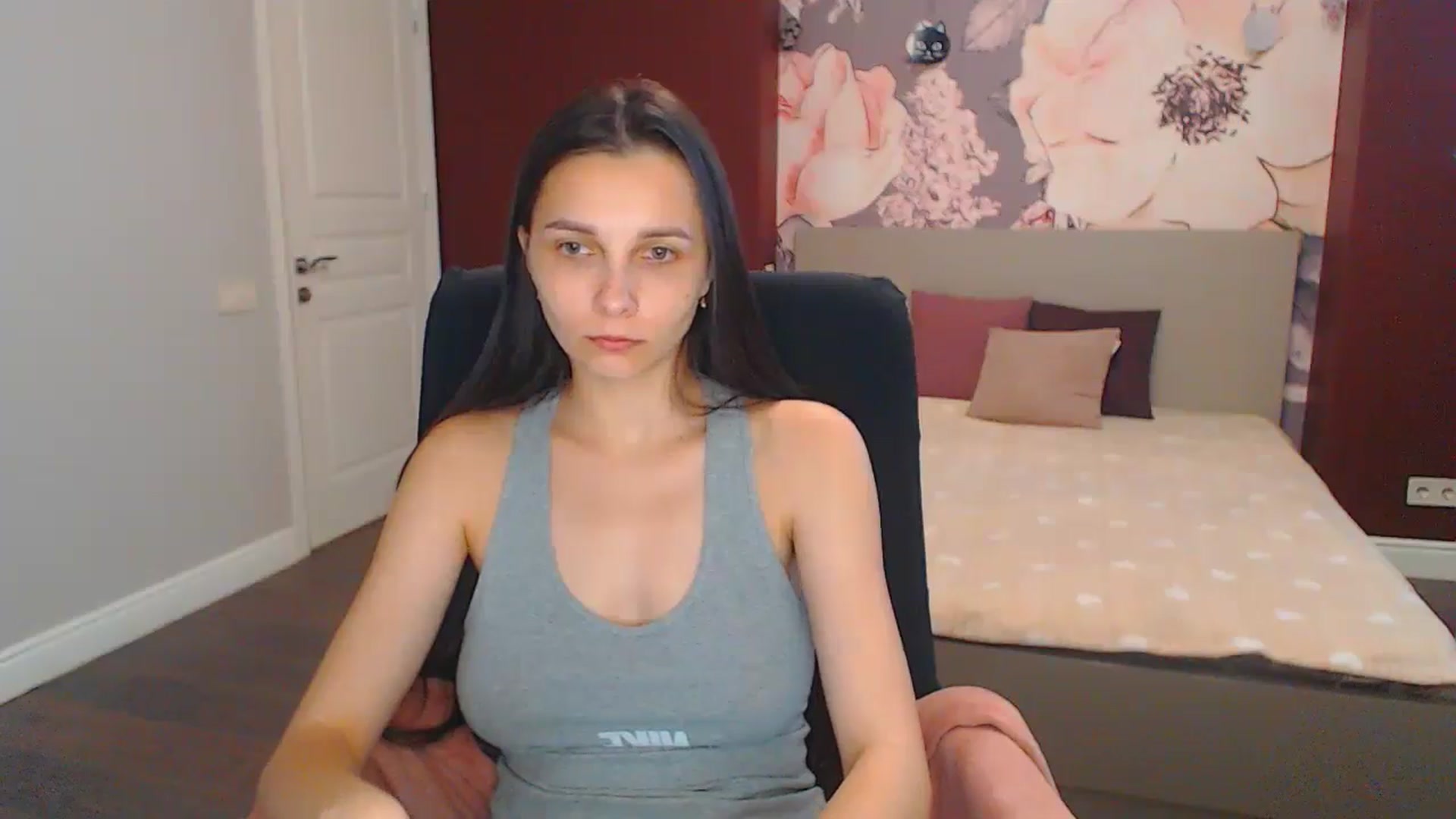 Gallery image thumbnail from Karina_Mils's myfreecams stream on, 07/04/2024, 11:02 image 9 of 20