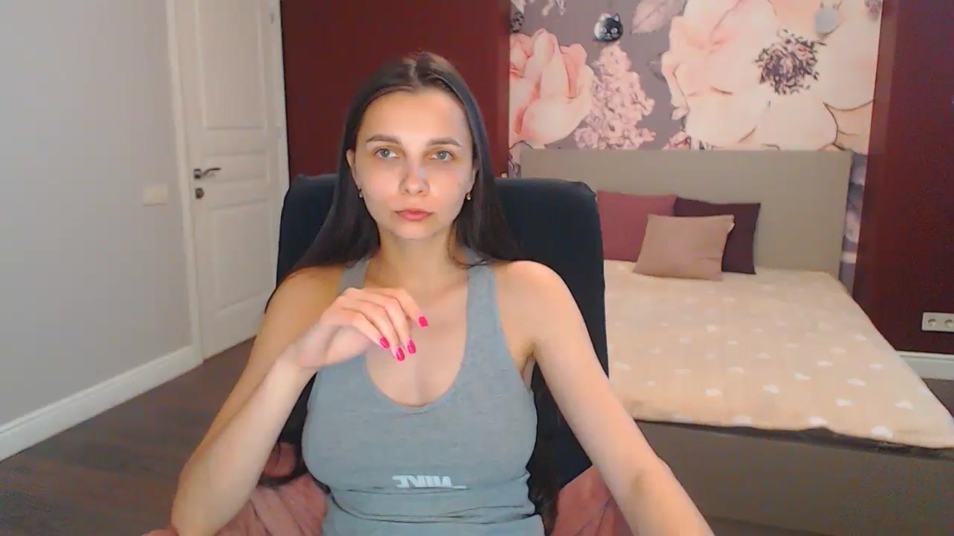 Gallery image thumbnail from Karina_Mils's myfreecams stream on, 07/04/2024, 11:02 image 5 of 20