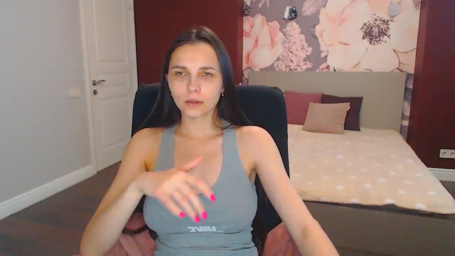 Gallery image thumbnail from Karina_Mils's myfreecams stream on, 07/04/2024, 11:02 image 19 of 20