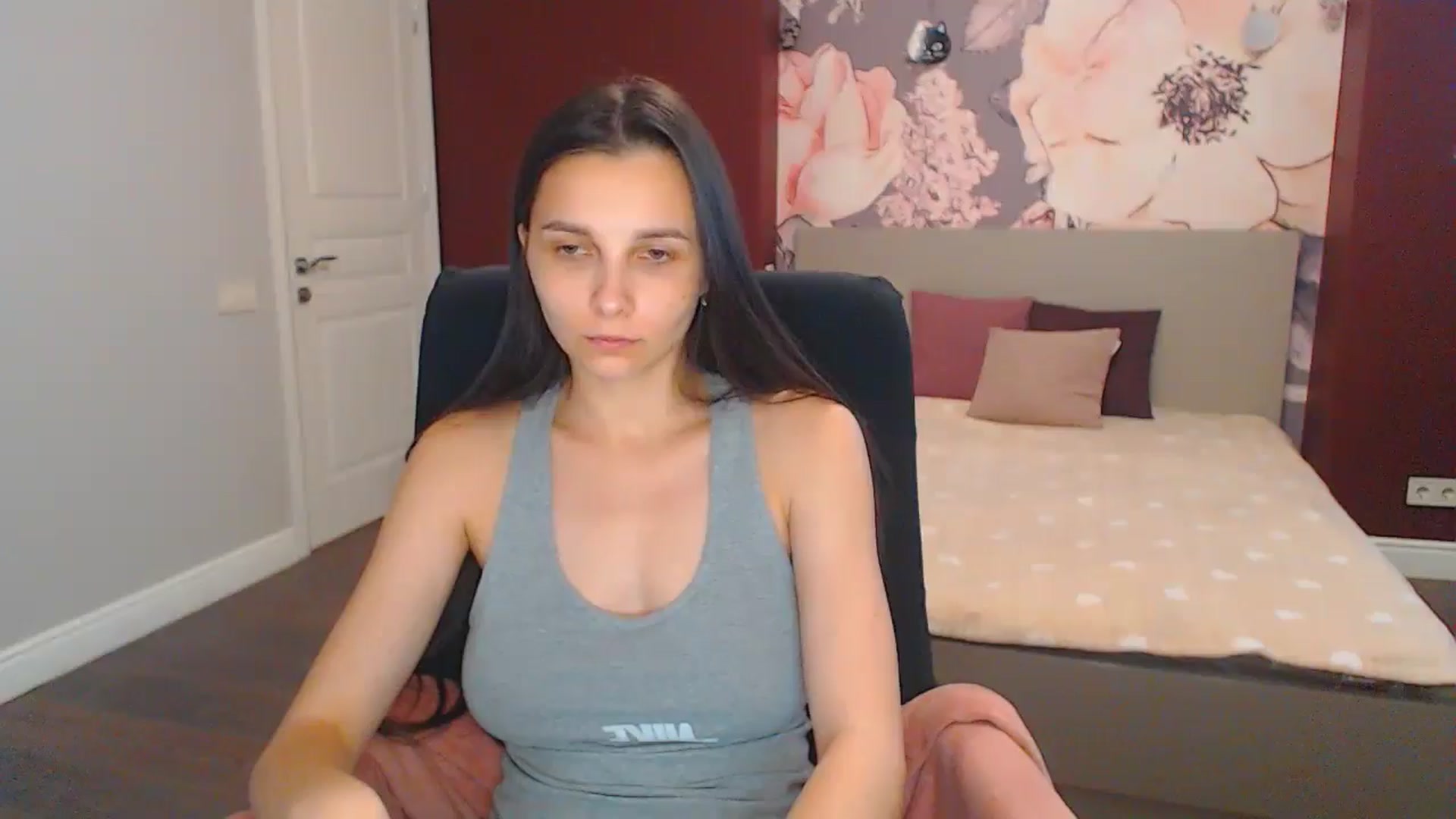 Gallery image thumbnail from Karina_Mils's myfreecams stream on, 07/04/2024, 11:02 image 2 of 20