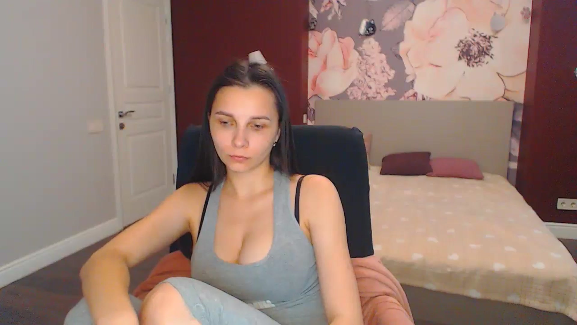 Gallery image thumbnail from Karina_Mils's myfreecams stream on, 07/05/2024, 10:52 image 5 of 20