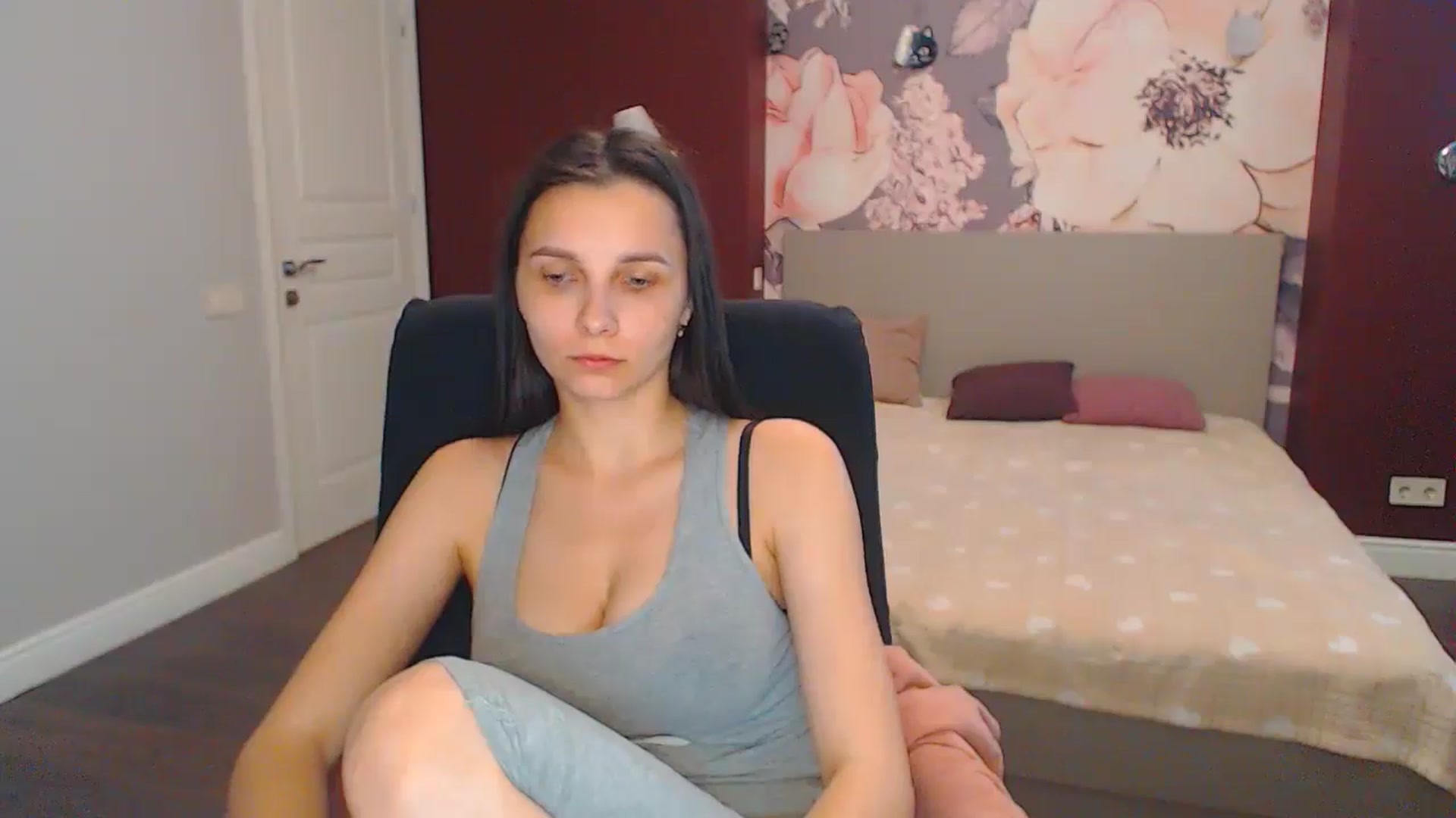 Gallery image thumbnail from Karina_Mils's myfreecams stream on, 07/05/2024, 11:32 image 2 of 20