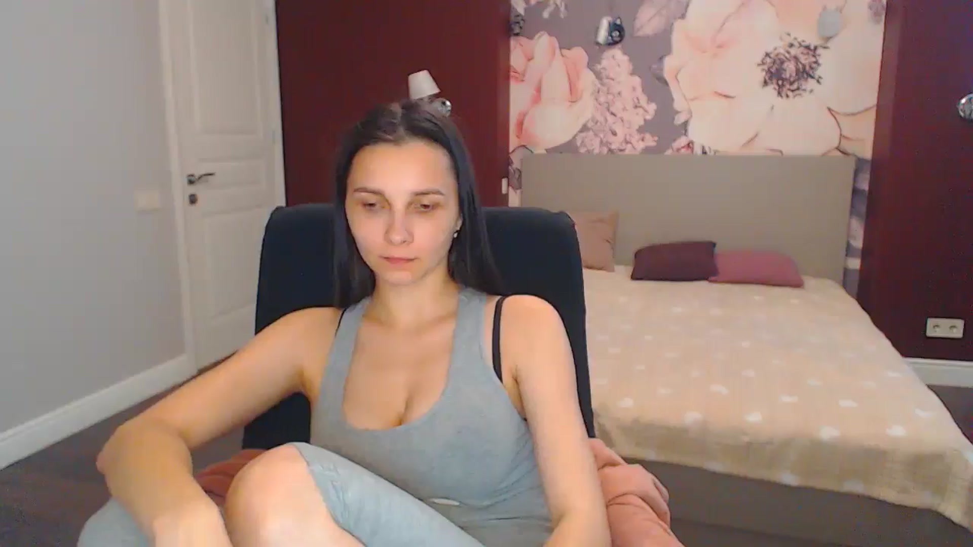 Gallery image thumbnail from Karina_Mils's myfreecams stream on, 07/05/2024, 11:32 image 13 of 20