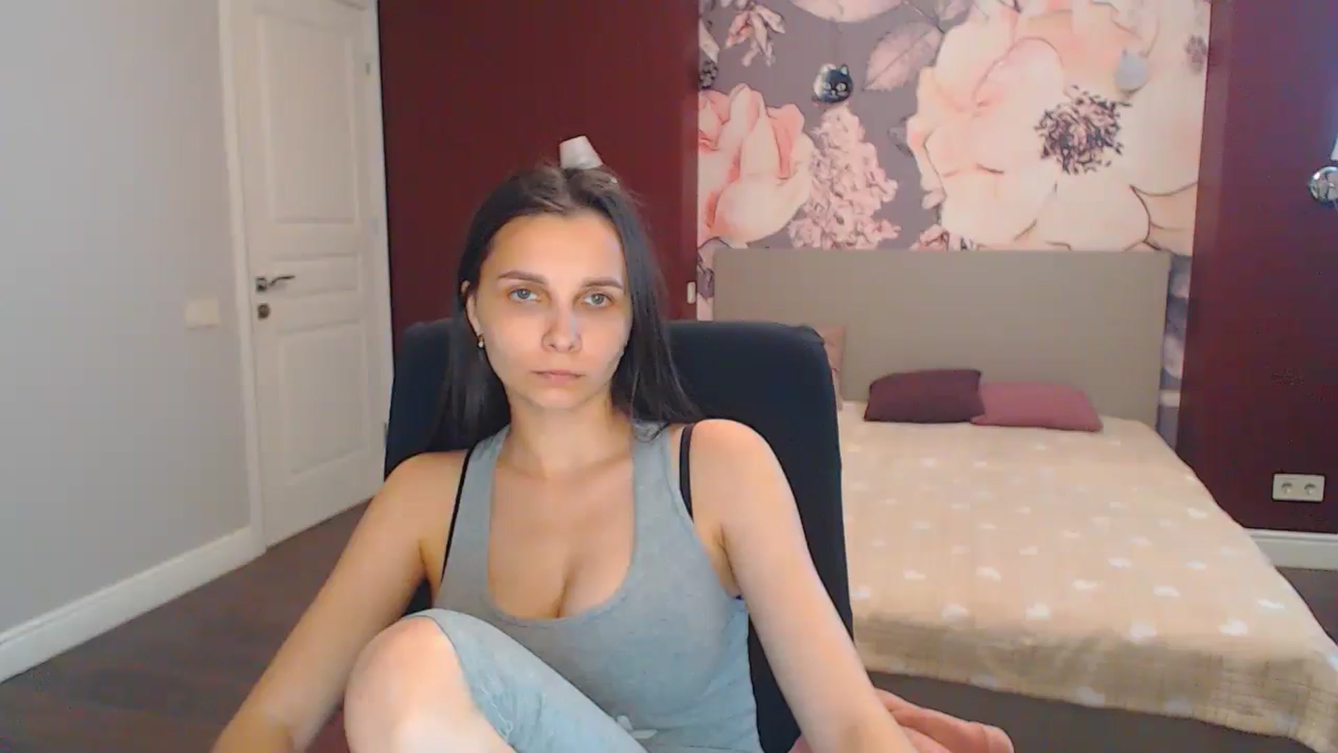 Gallery image thumbnail from Karina_Mils's myfreecams stream on, 07/05/2024, 12:47 image 3 of 20