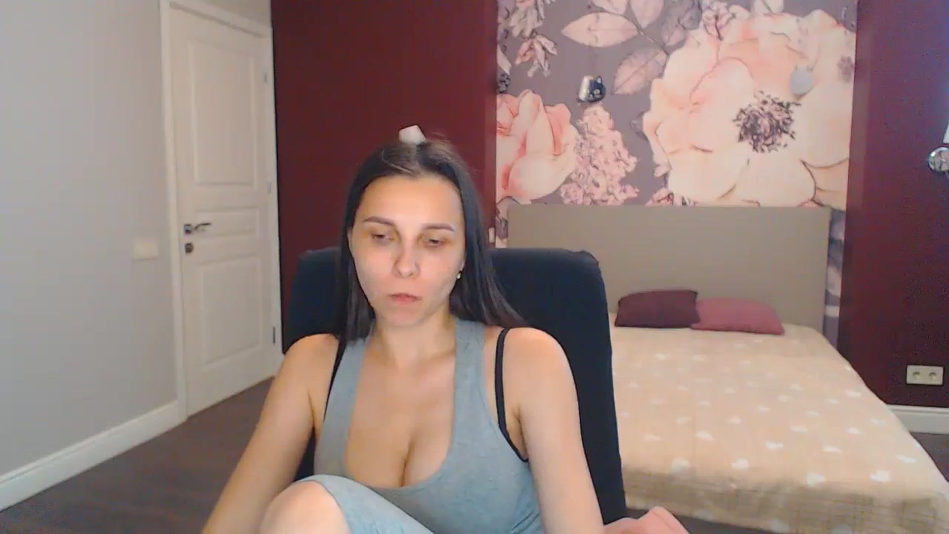 Gallery image thumbnail from Karina_Mils's myfreecams stream on, 07/05/2024, 12:47 image 13 of 20