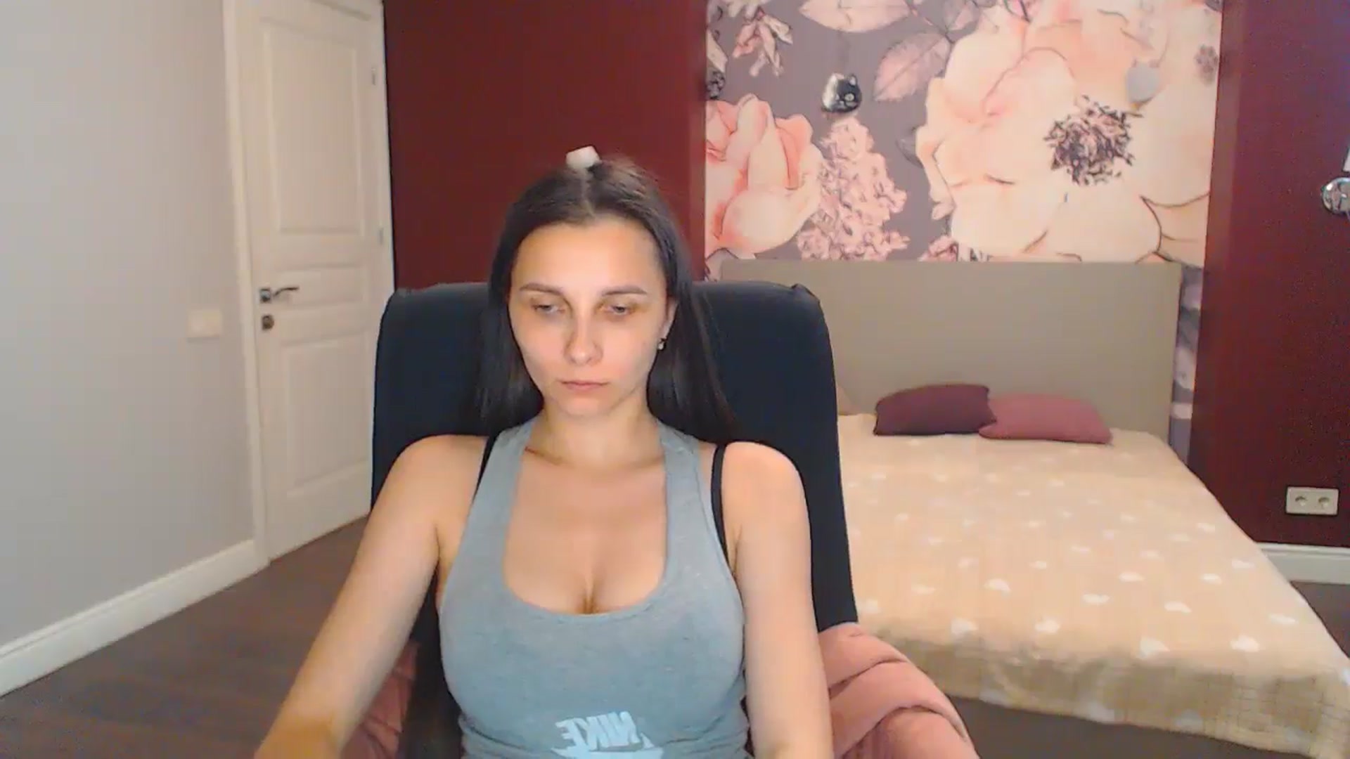 Gallery image thumbnail from Karina_Mils's myfreecams stream on, 07/05/2024, 14:47 image 19 of 20