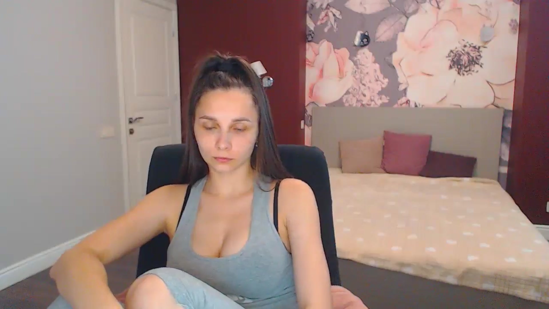 Gallery image thumbnail from Karina_Mils's myfreecams stream on, 07/06/2024, 11:45 image 2 of 20