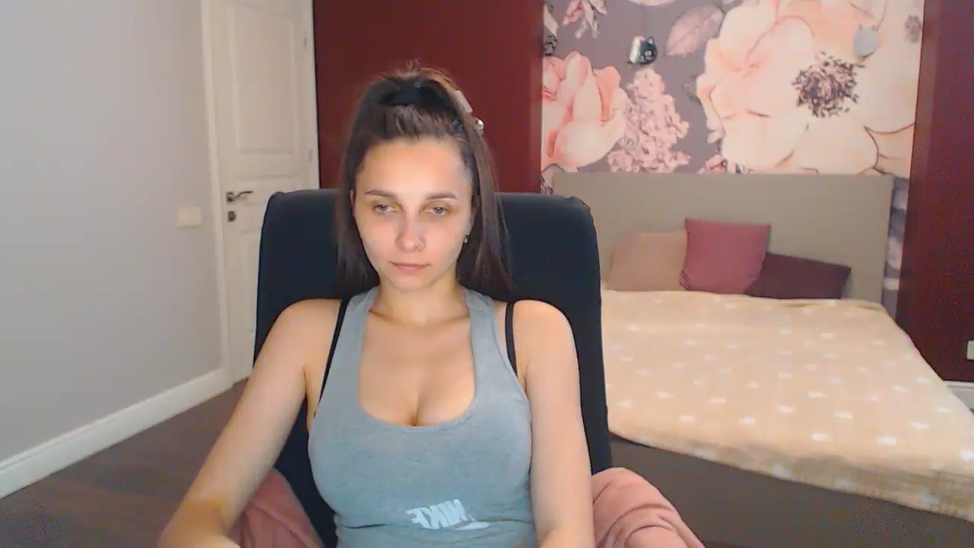 Gallery image thumbnail from Karina_Mils's myfreecams stream on, 07/06/2024, 12:55 image 20 of 20