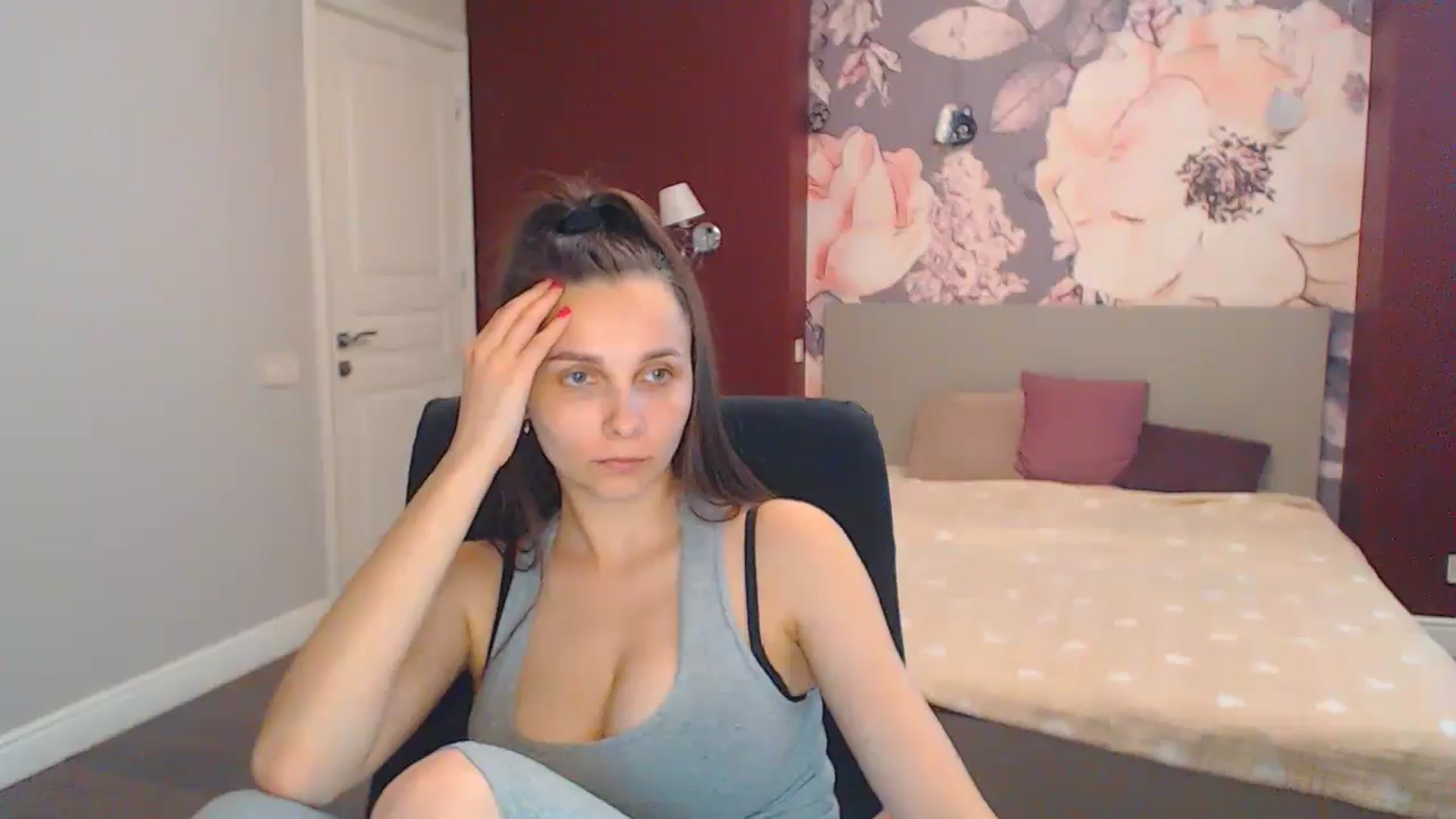 Gallery image thumbnail from Karina_Mils's myfreecams stream on, 07/06/2024, 12:55 image 18 of 20