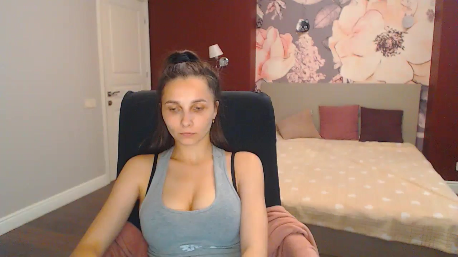 Gallery image thumbnail from Karina_Mils's myfreecams stream on, 07/06/2024, 15:46 image 20 of 20