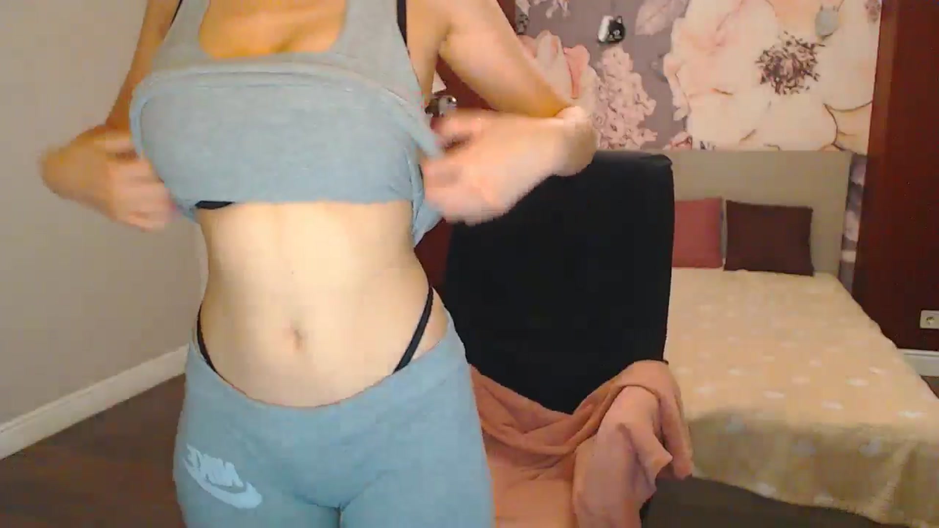 Gallery image thumbnail from Karina_Mils's myfreecams stream on, 07/06/2024, 17:31 image 20 of 20