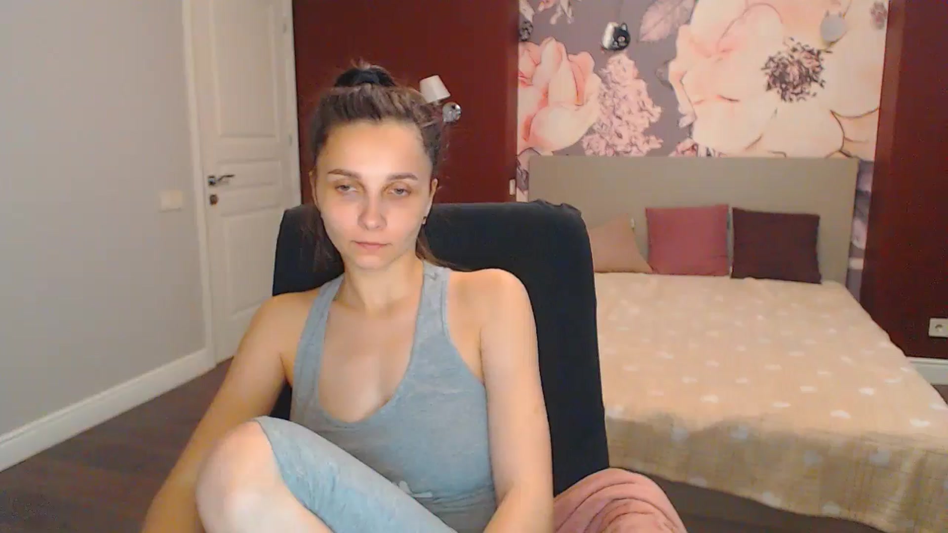 Gallery image thumbnail from Karina_Mils's myfreecams stream on, 07/07/2024, 10:29 image 3 of 20