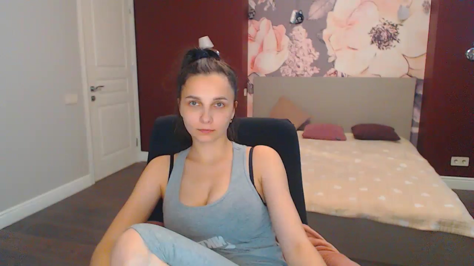 Gallery image thumbnail from Karina_Mils's myfreecams stream on, 07/08/2024, 10:22 image 20 of 20