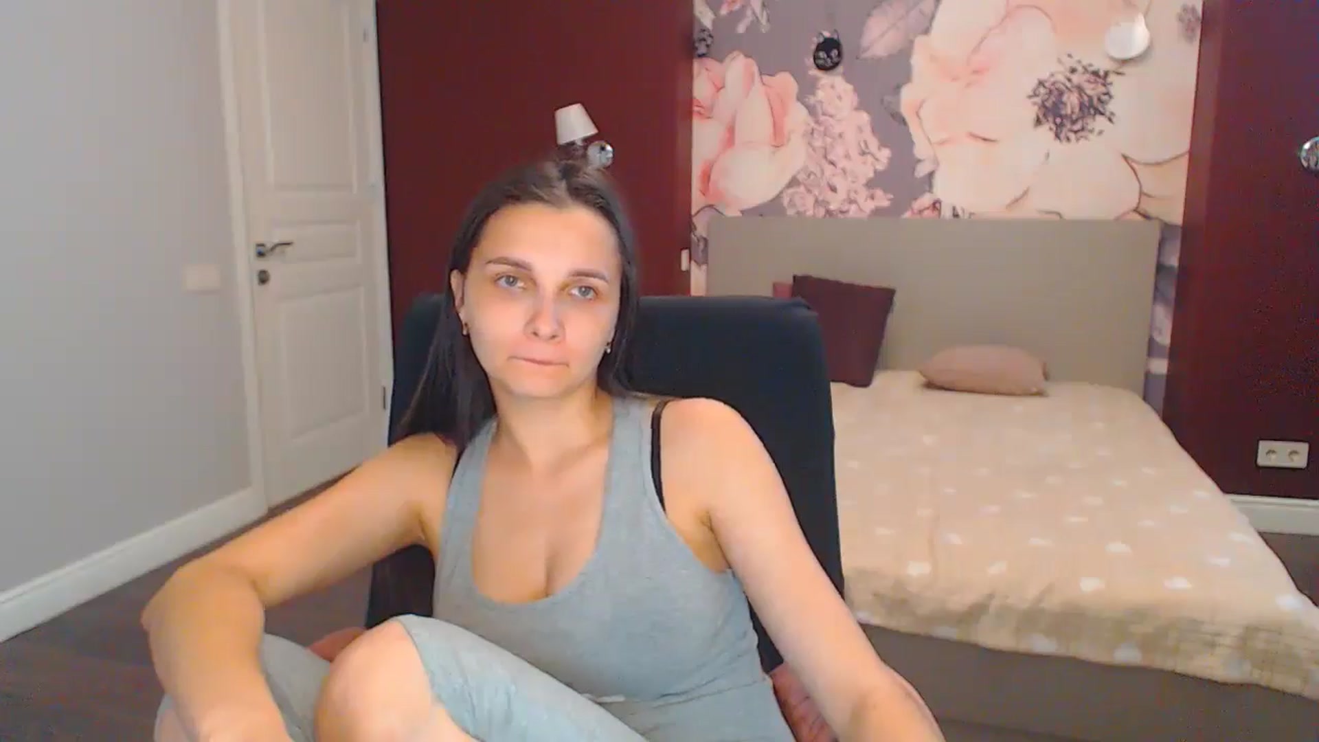 Gallery image thumbnail from Karina_Mils's myfreecams stream on, 07/11/2024, 11:20 image 12 of 20