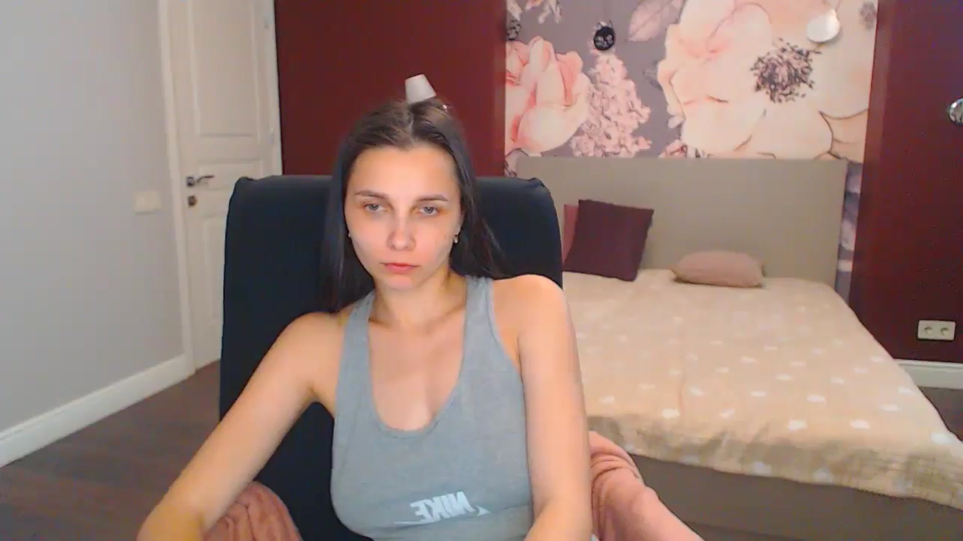Gallery image thumbnail from Karina_Mils's myfreecams stream on, 07/11/2024, 11:20 image 19 of 20