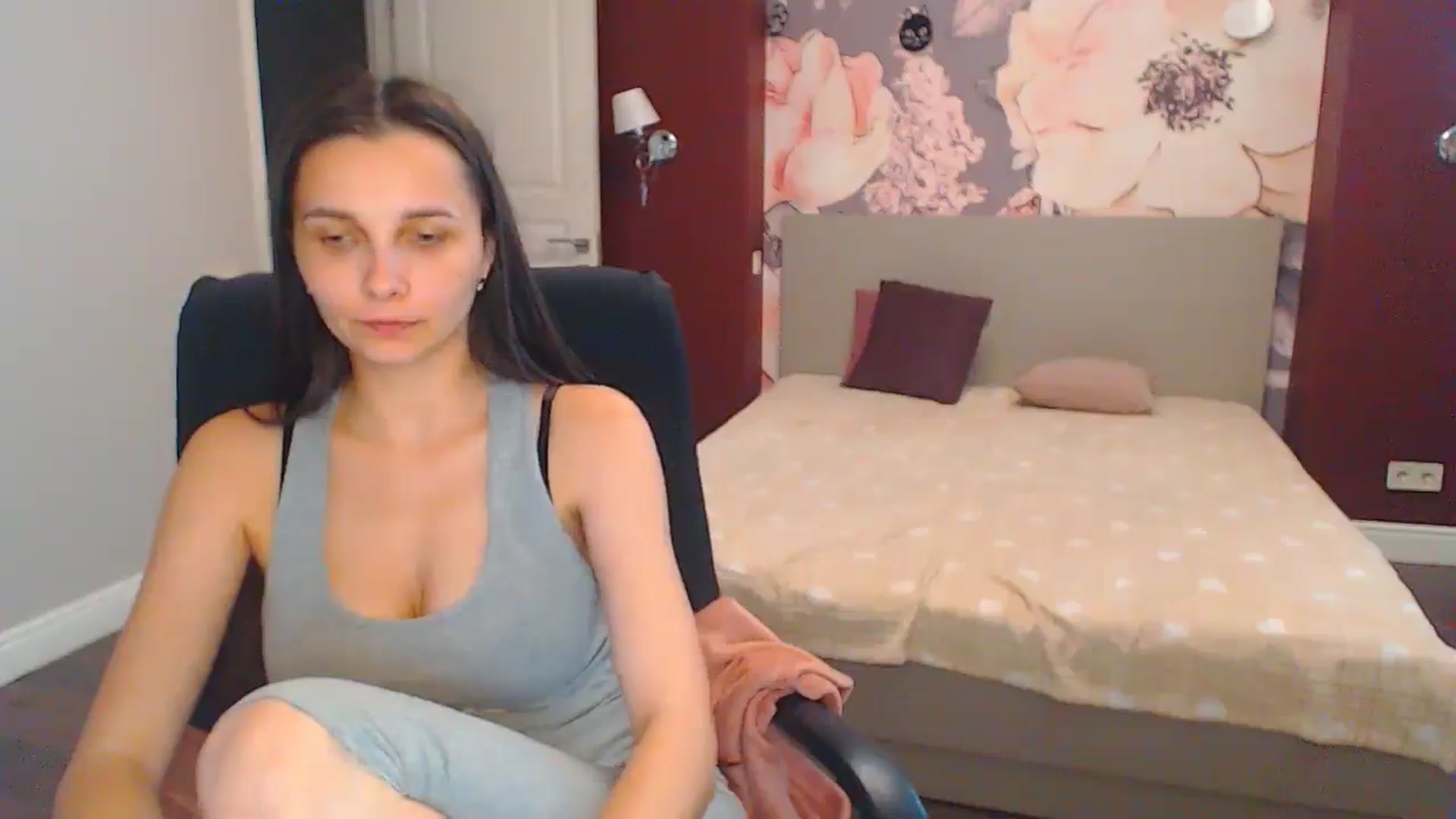 Gallery image thumbnail from Karina_Mils's myfreecams stream on, 07/11/2024, 13:04 image 7 of 20