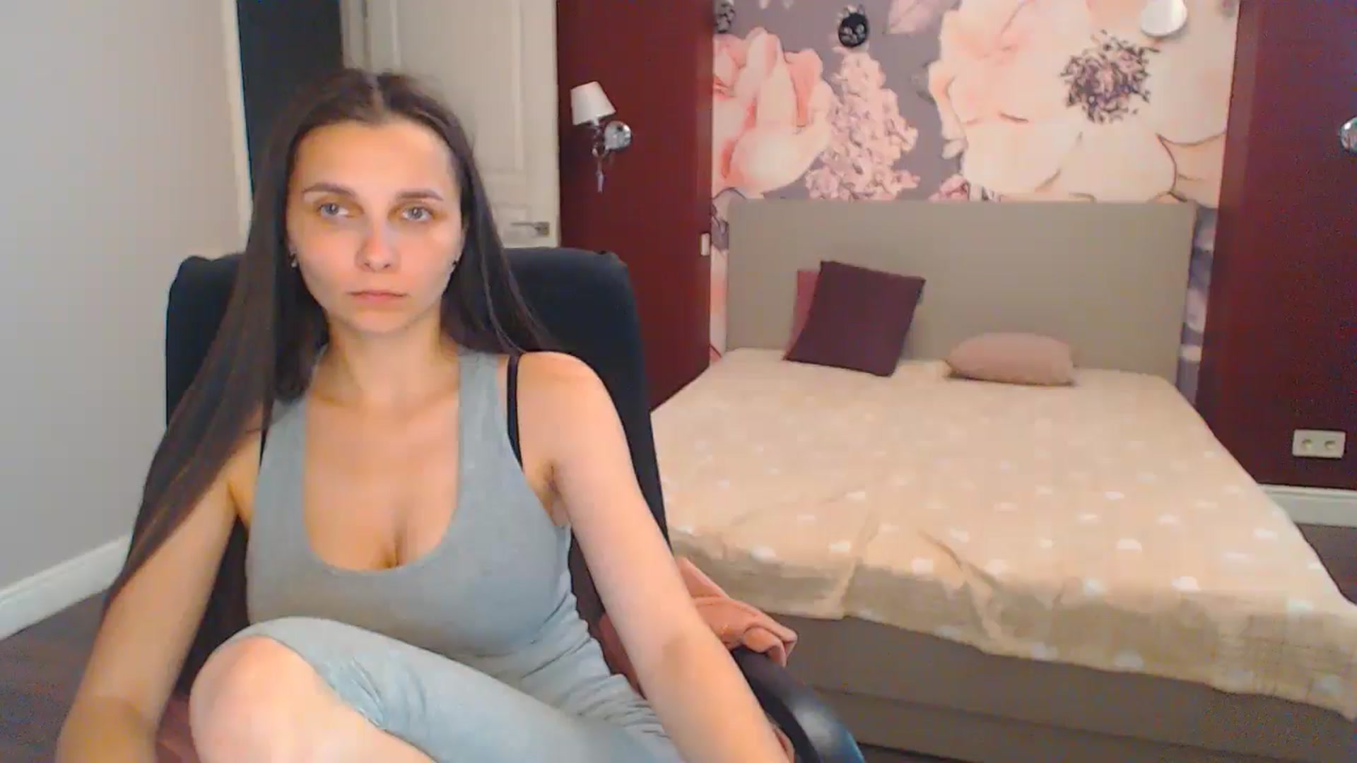 Gallery image thumbnail from Karina_Mils's myfreecams stream on, 07/11/2024, 13:04 image 6 of 20
