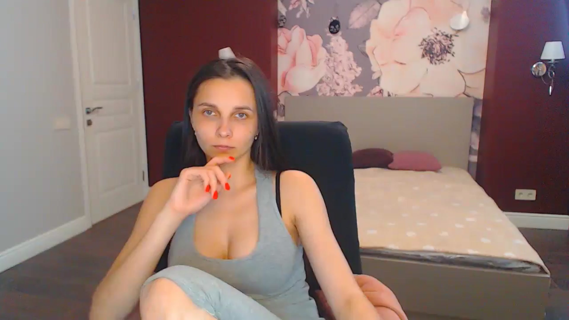 Gallery image thumbnail from Karina_Mils's myfreecams stream on, 07/12/2024, 13:26 image 4 of 20