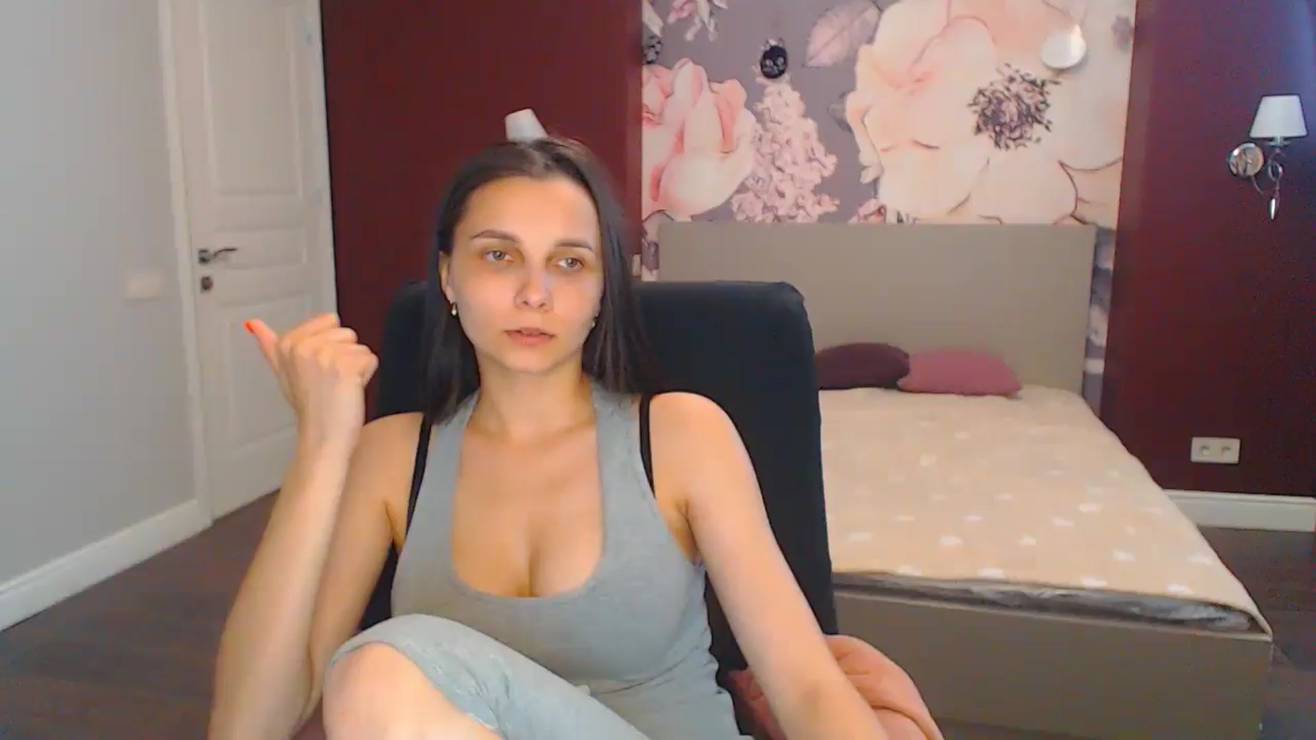 Gallery image thumbnail from Karina_Mils's myfreecams stream on, 07/12/2024, 13:26 image 6 of 20