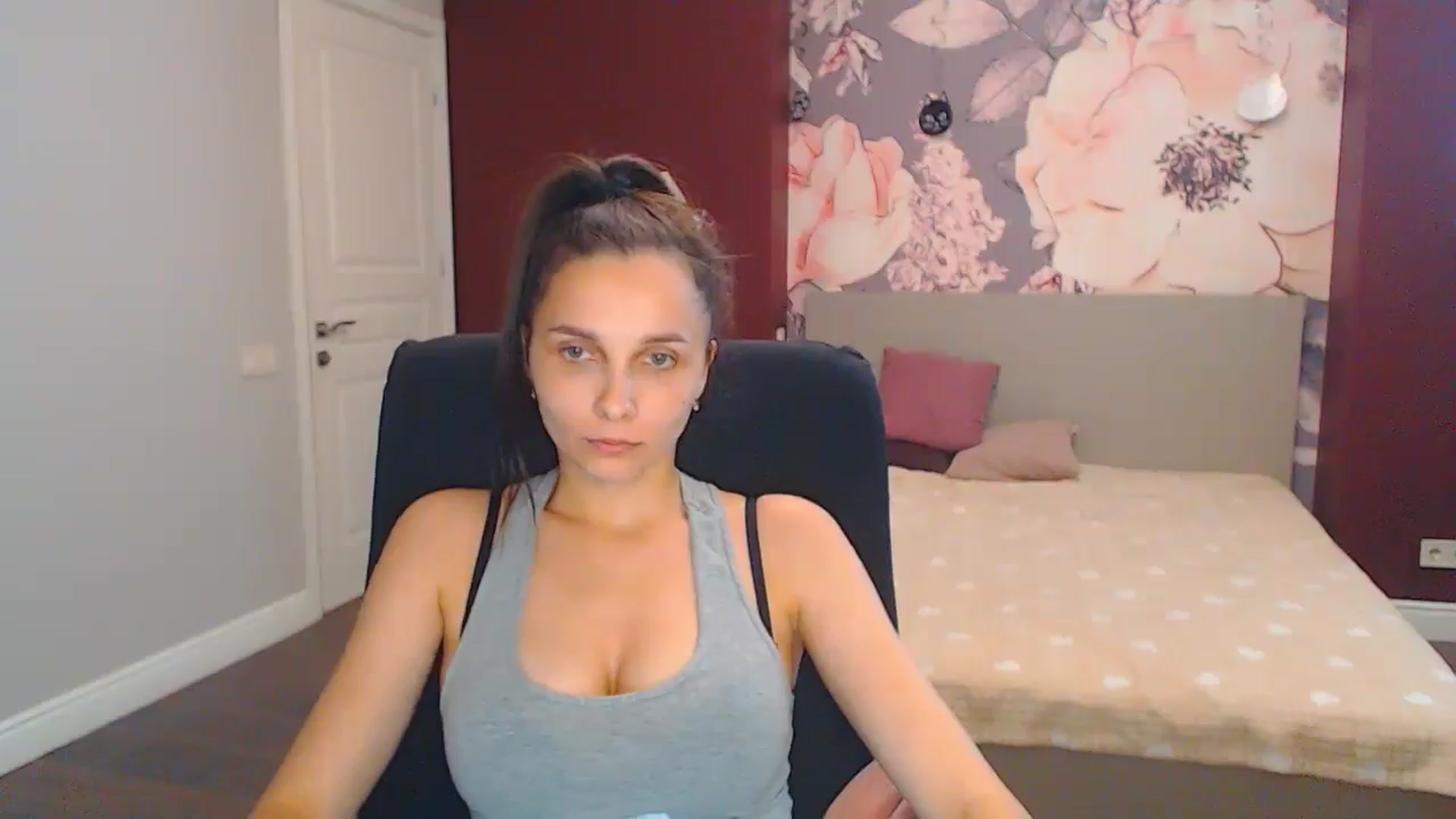 Gallery image thumbnail from Karina_Mils's myfreecams stream on, 07/14/2024, 12:24 image 20 of 20