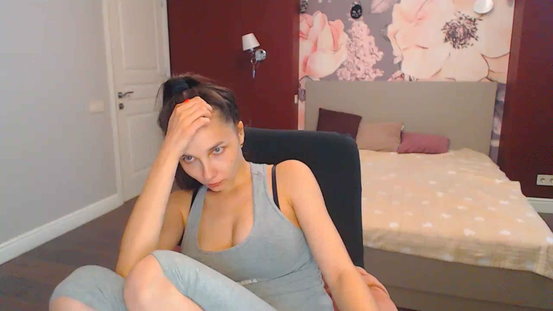 Gallery image thumbnail from Karina_Mils's myfreecams stream on, 07/15/2024, 10:33 image 8 of 20