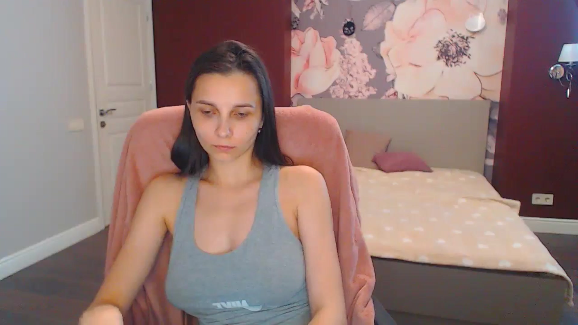 Gallery image thumbnail from Karina_Mils's myfreecams stream on, 07/18/2024, 12:06 image 5 of 20