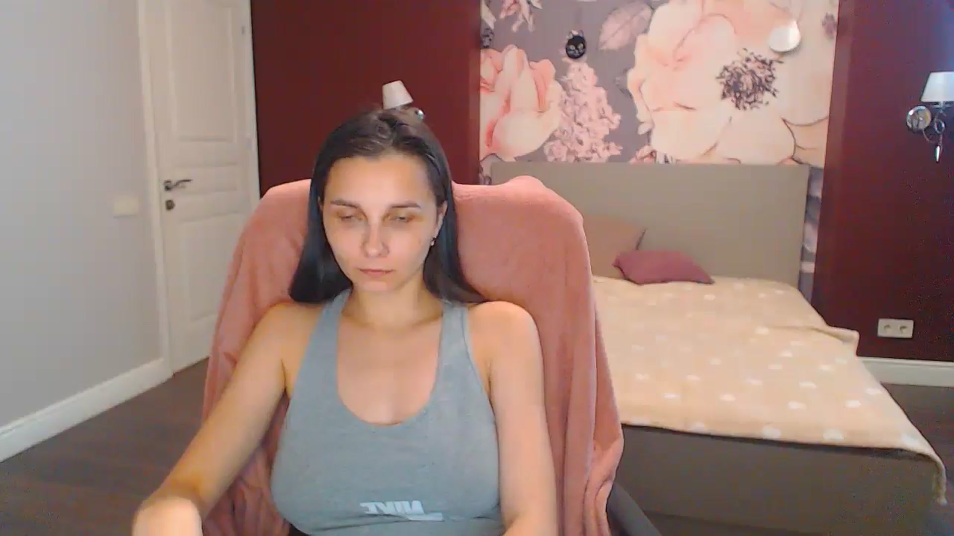 Gallery image thumbnail from Karina_Mils's myfreecams stream on, 07/18/2024, 12:06 image 15 of 20