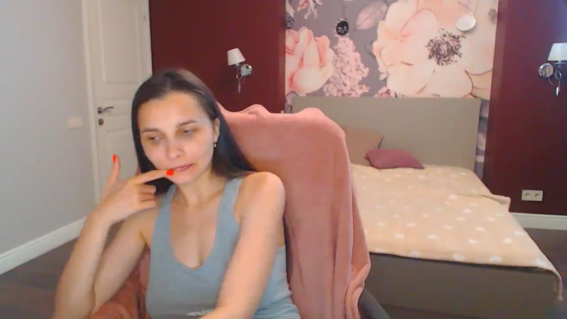 Gallery image thumbnail from Karina_Mils's myfreecams stream on, 07/18/2024, 12:06 image 17 of 20
