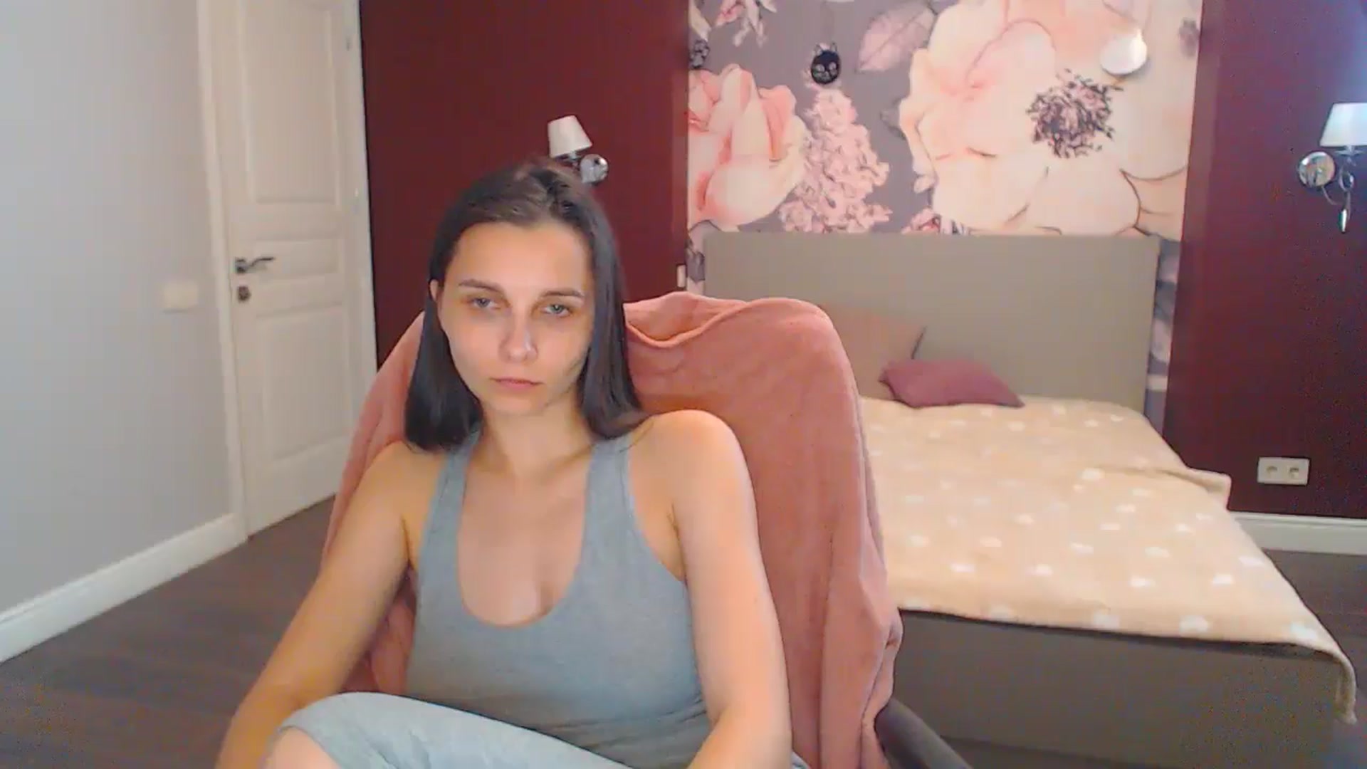 Gallery image thumbnail from Karina_Mils's myfreecams stream on, 07/18/2024, 12:29 image 3 of 20