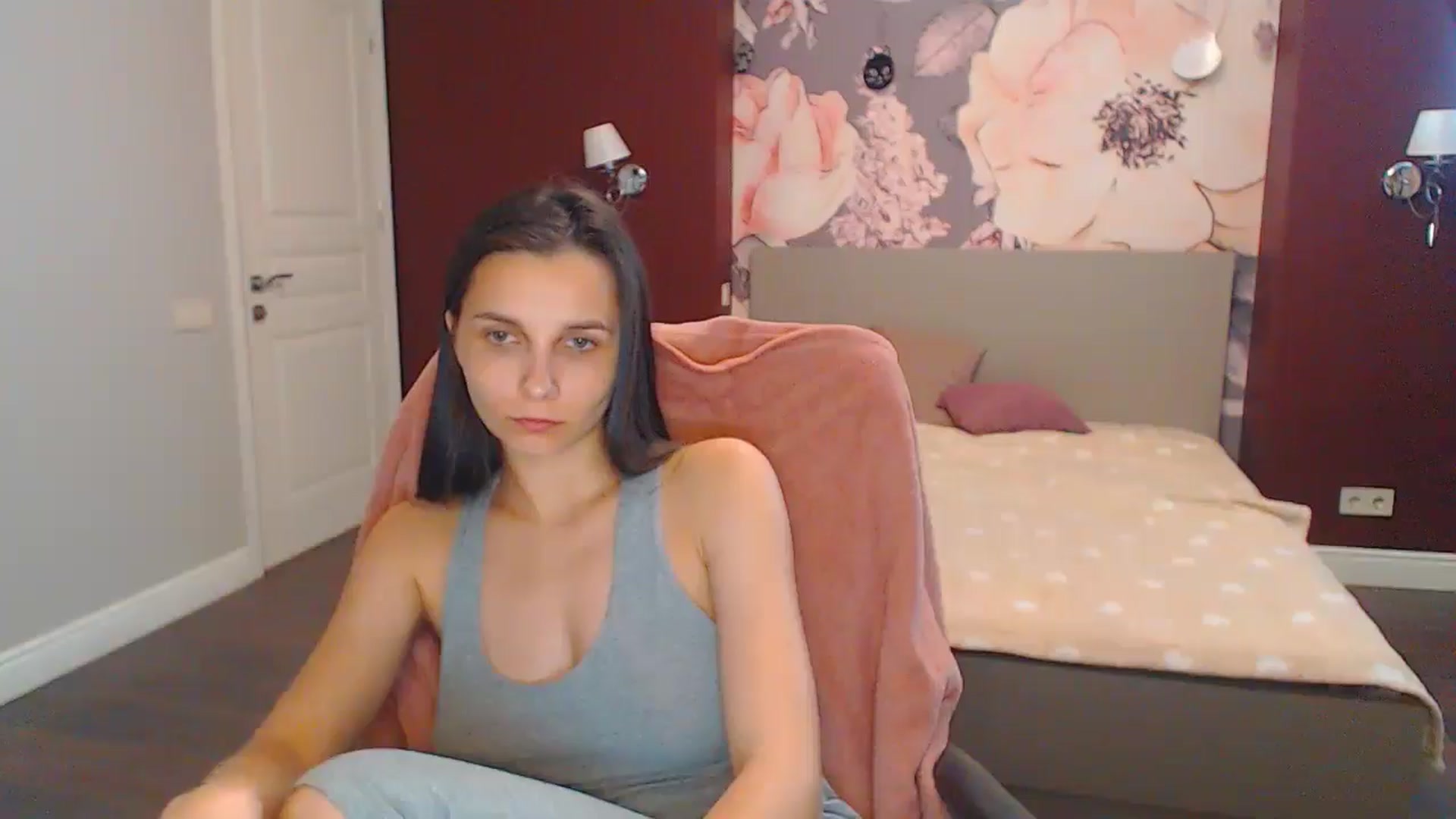 Gallery image thumbnail from Karina_Mils's myfreecams stream on, 07/18/2024, 12:29 image 8 of 20