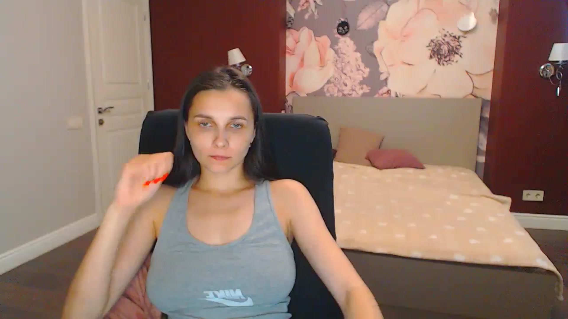 Gallery image thumbnail from Karina_Mils's myfreecams stream on, 07/18/2024, 12:54 image 12 of 20
