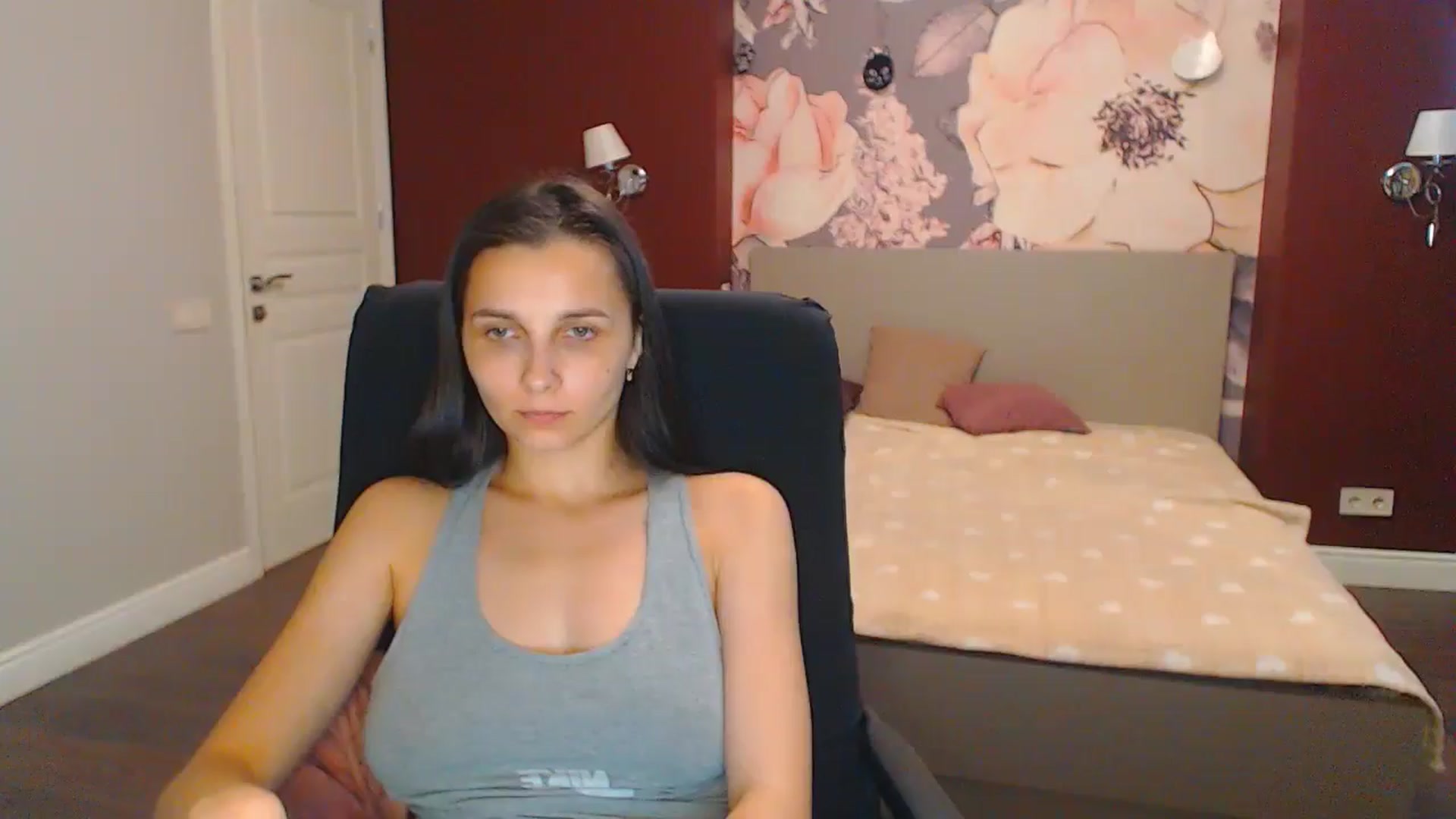 Gallery image thumbnail from Karina_Mils's myfreecams stream on, 07/18/2024, 12:54 image 16 of 20