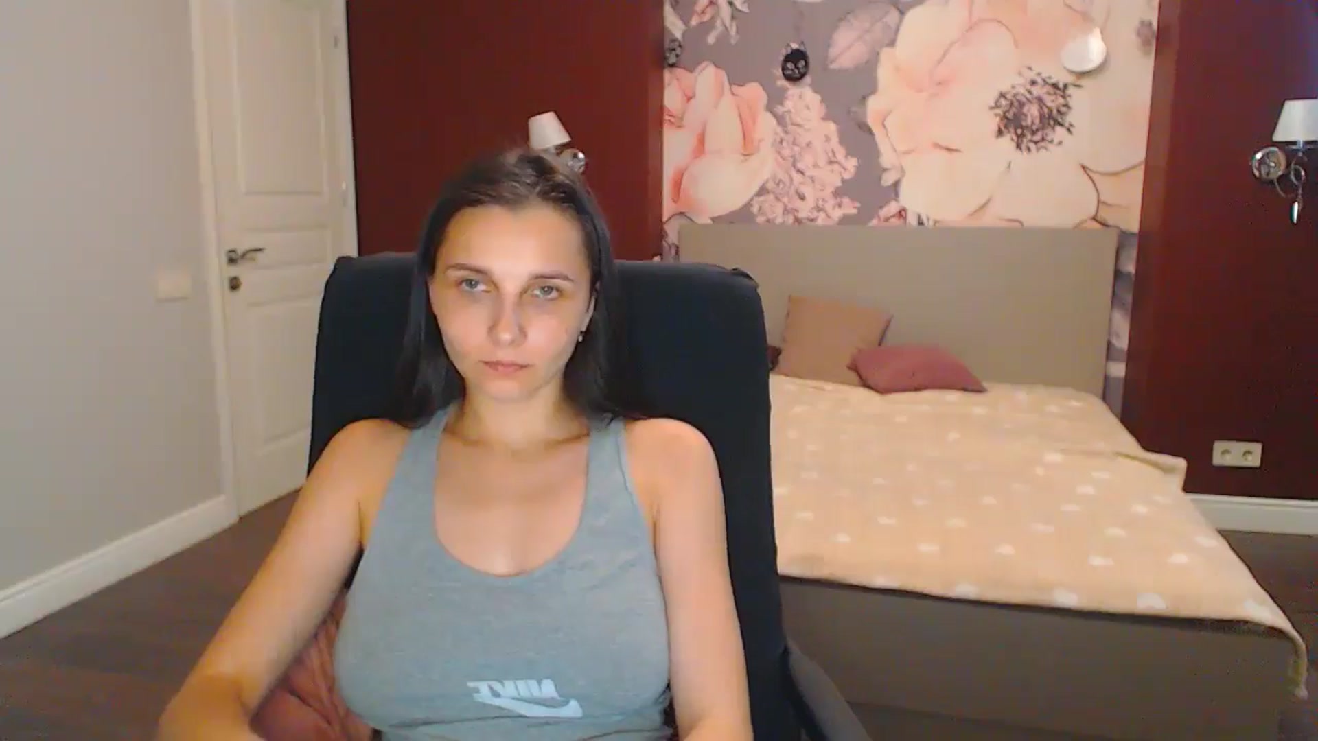 Gallery image thumbnail from Karina_Mils's myfreecams stream on, 07/18/2024, 12:54 image 11 of 20
