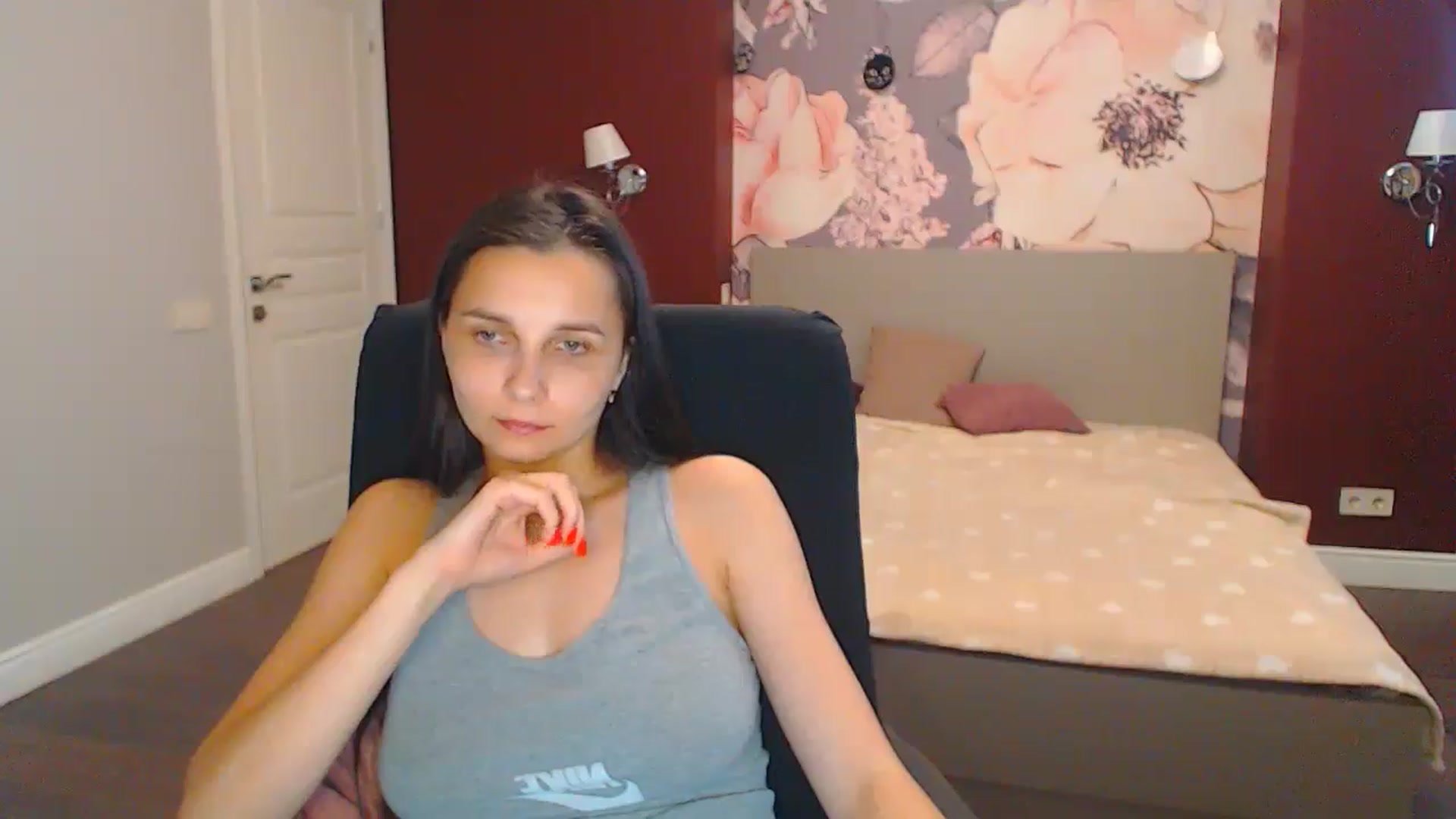 Gallery image thumbnail from Karina_Mils's myfreecams stream on, 07/18/2024, 12:54 image 8 of 20