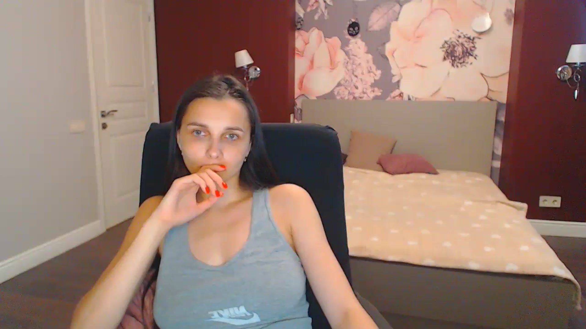 Gallery image thumbnail from Karina_Mils's myfreecams stream on, 07/18/2024, 12:54 image 9 of 20