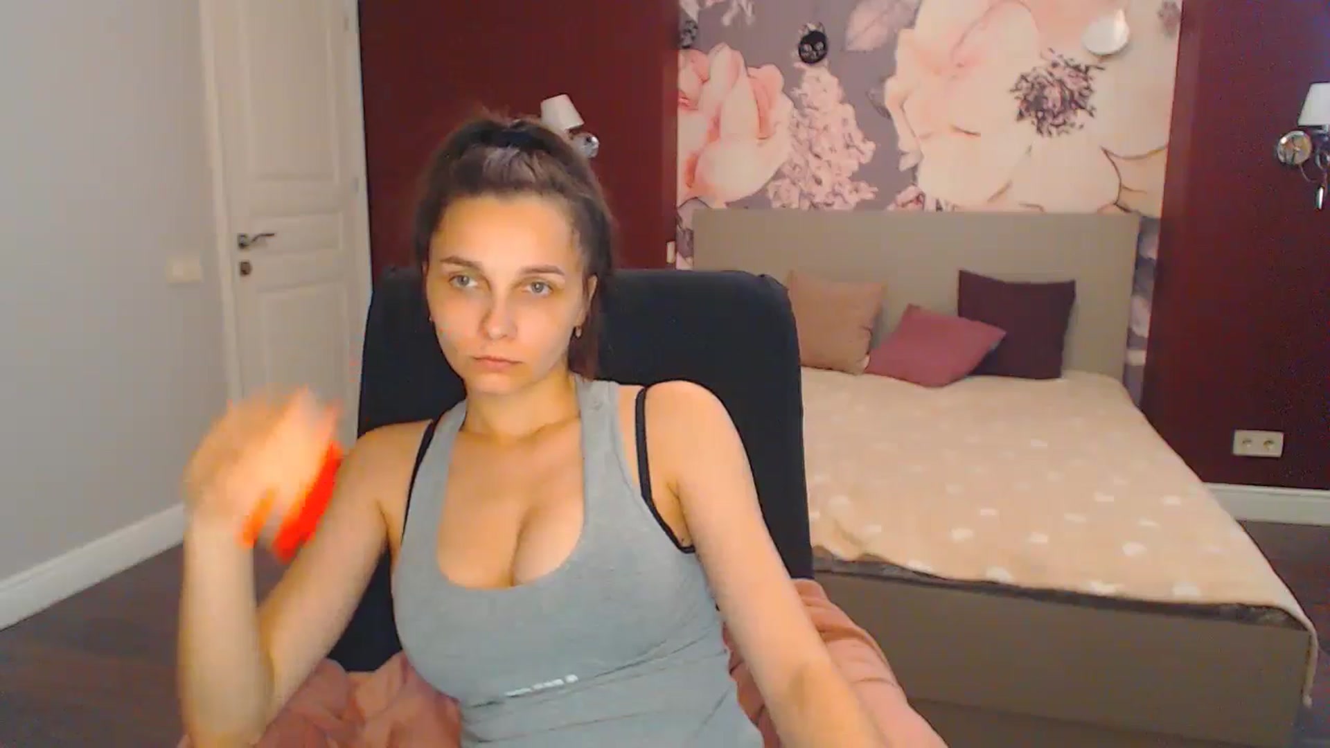 Gallery image thumbnail from Karina_Mils's myfreecams stream on, 07/20/2024, 14:41 image 17 of 20
