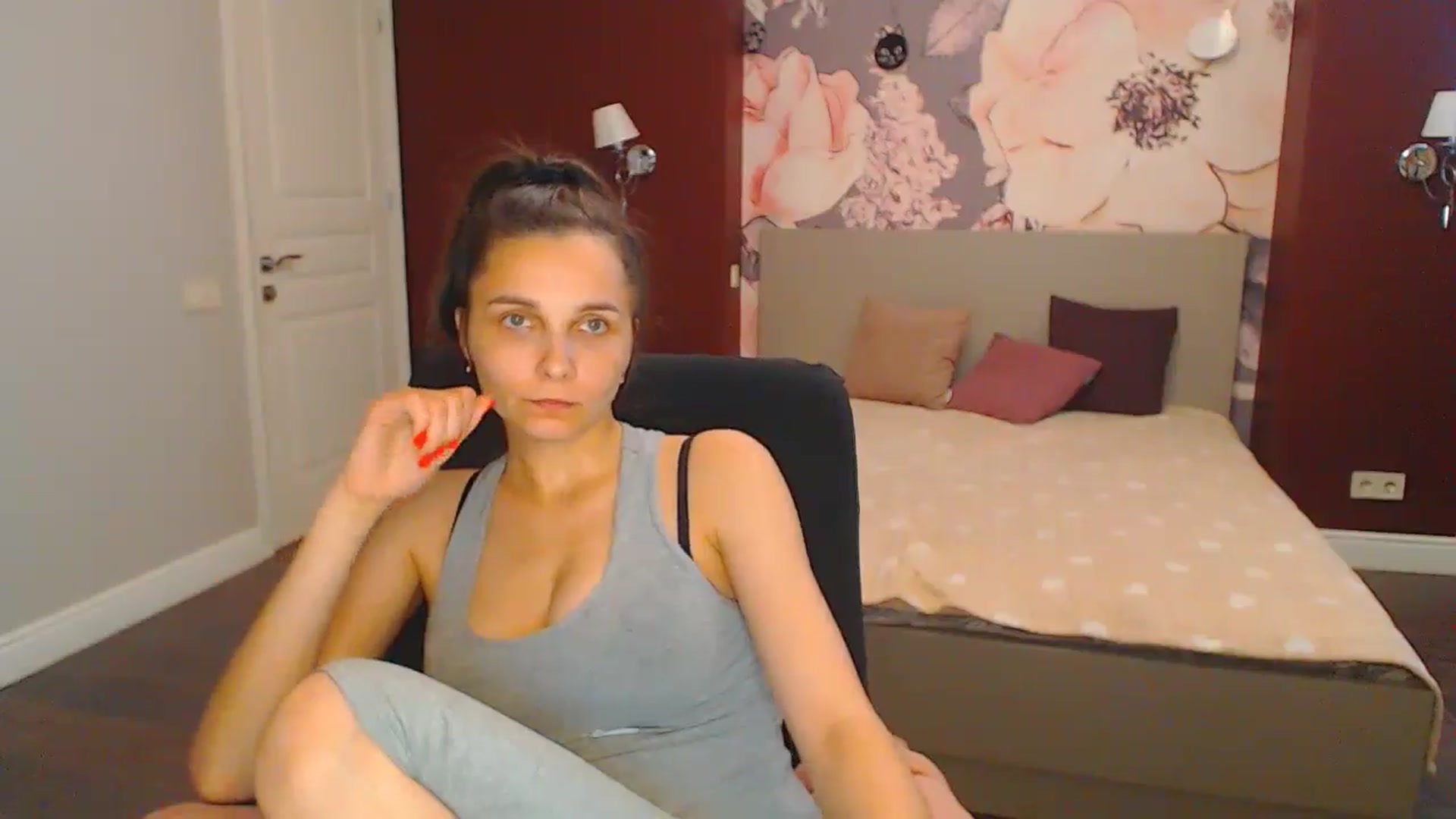 Gallery image thumbnail from Karina_Mils's myfreecams stream on, 07/20/2024, 15:56 image 8 of 20