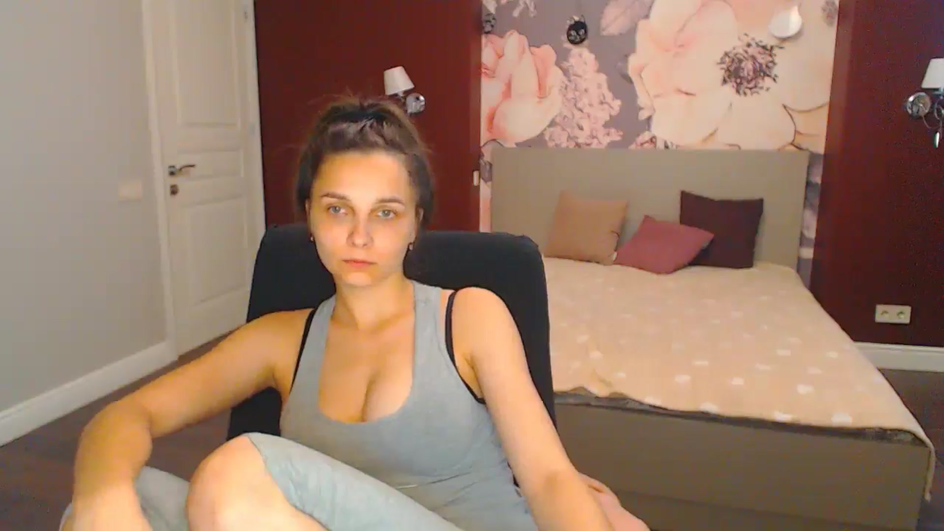Gallery image thumbnail from Karina_Mils's myfreecams stream on, 07/20/2024, 15:56 image 2 of 20